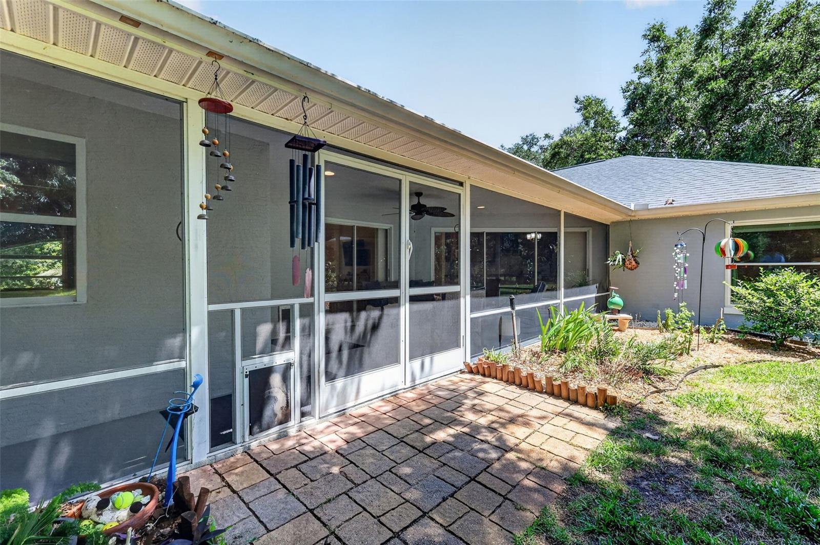 1200 MARSHALL CT, EUSTIS, FL, 32726