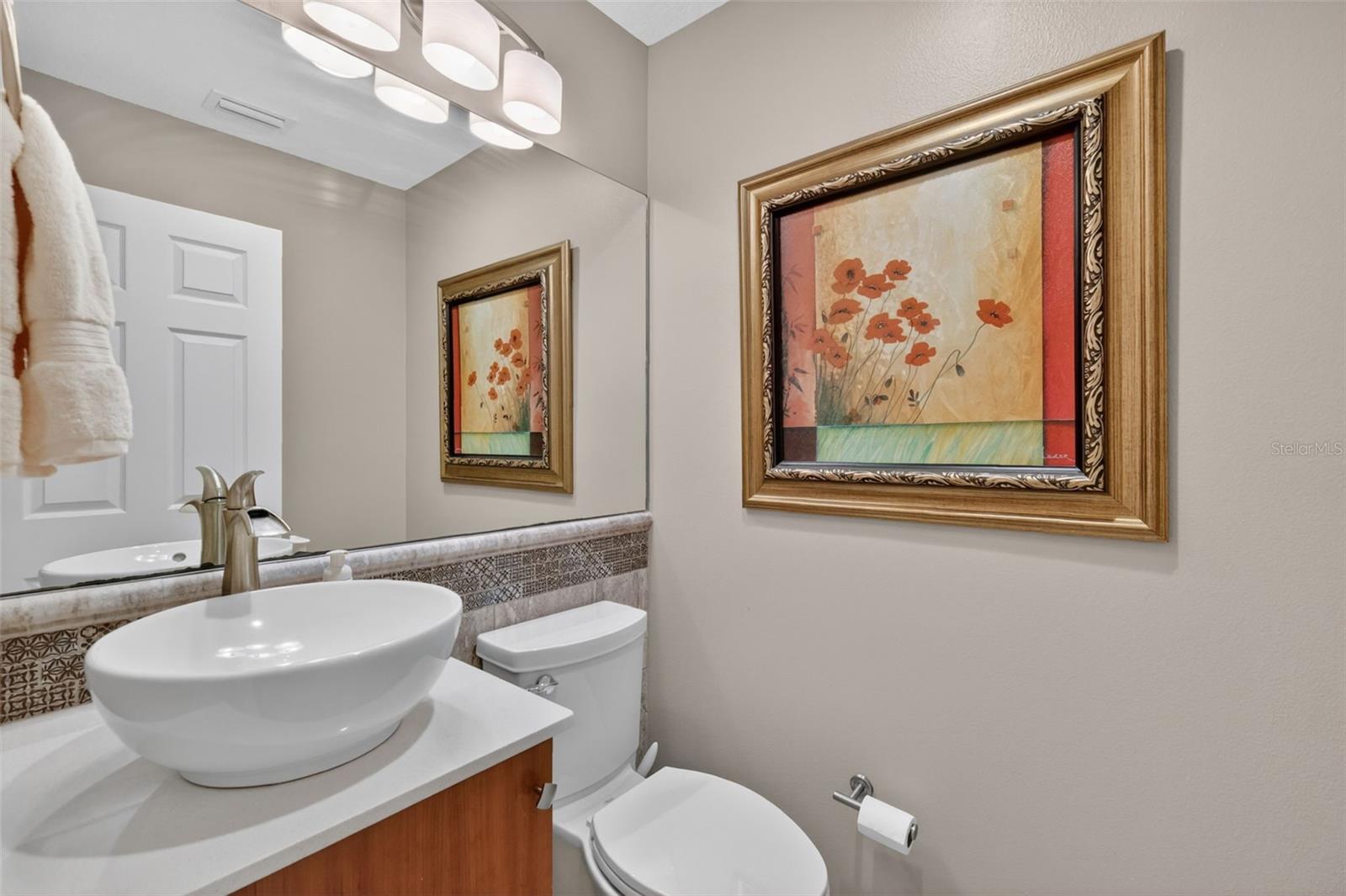 1200 MARSHALL CT, EUSTIS, FL, 32726