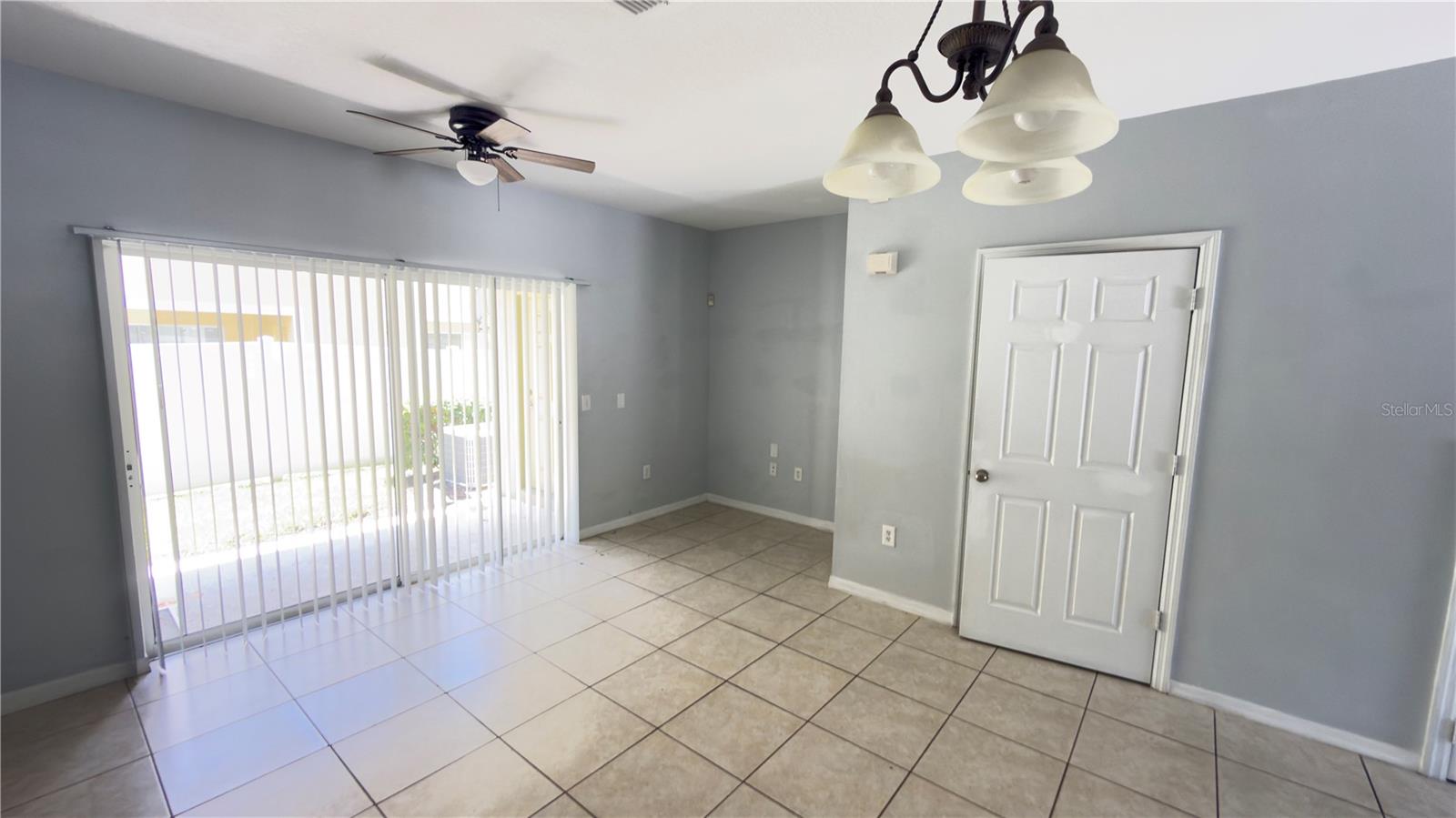 8519 TRAIL WIND DR, TAMPA, FL, 33647