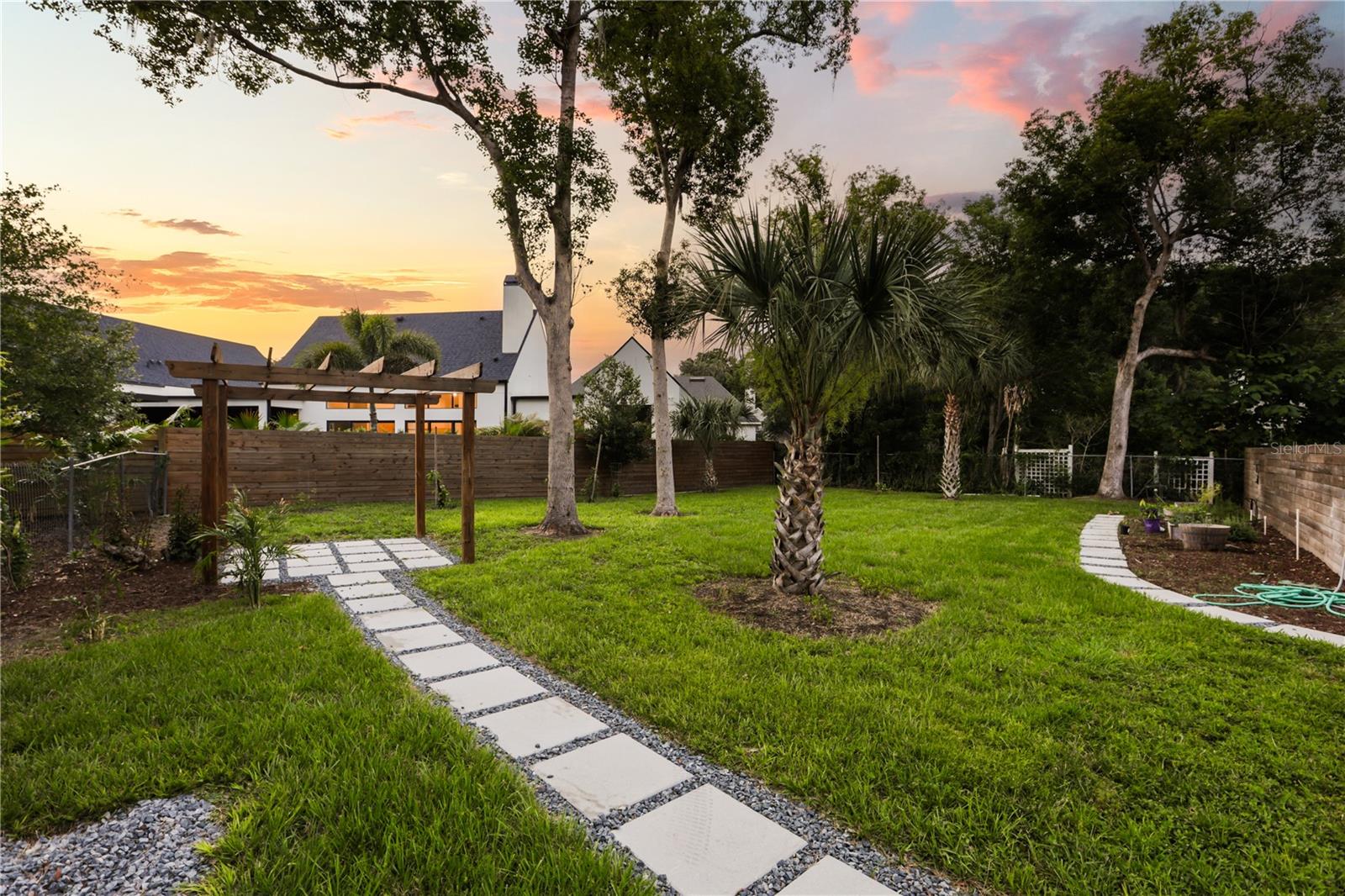 541 MANOR RD, MAITLAND, FL, 32751