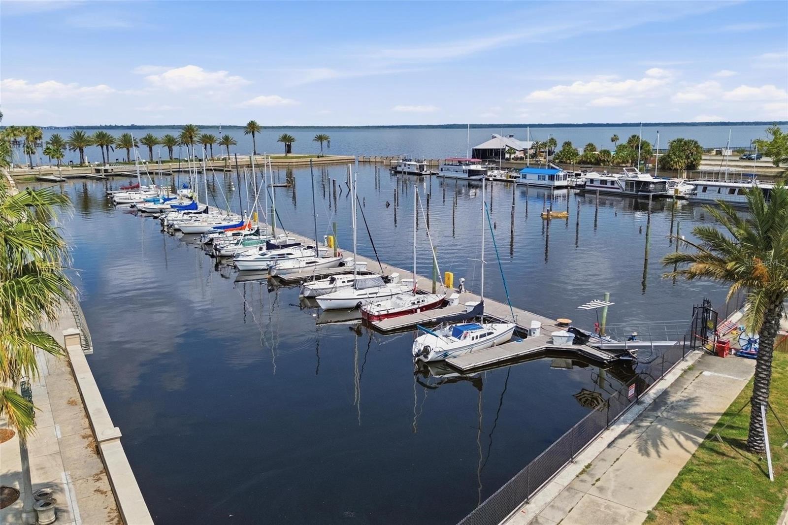 684 CROWS BLUFF LN, SANFORD, FL, 32773