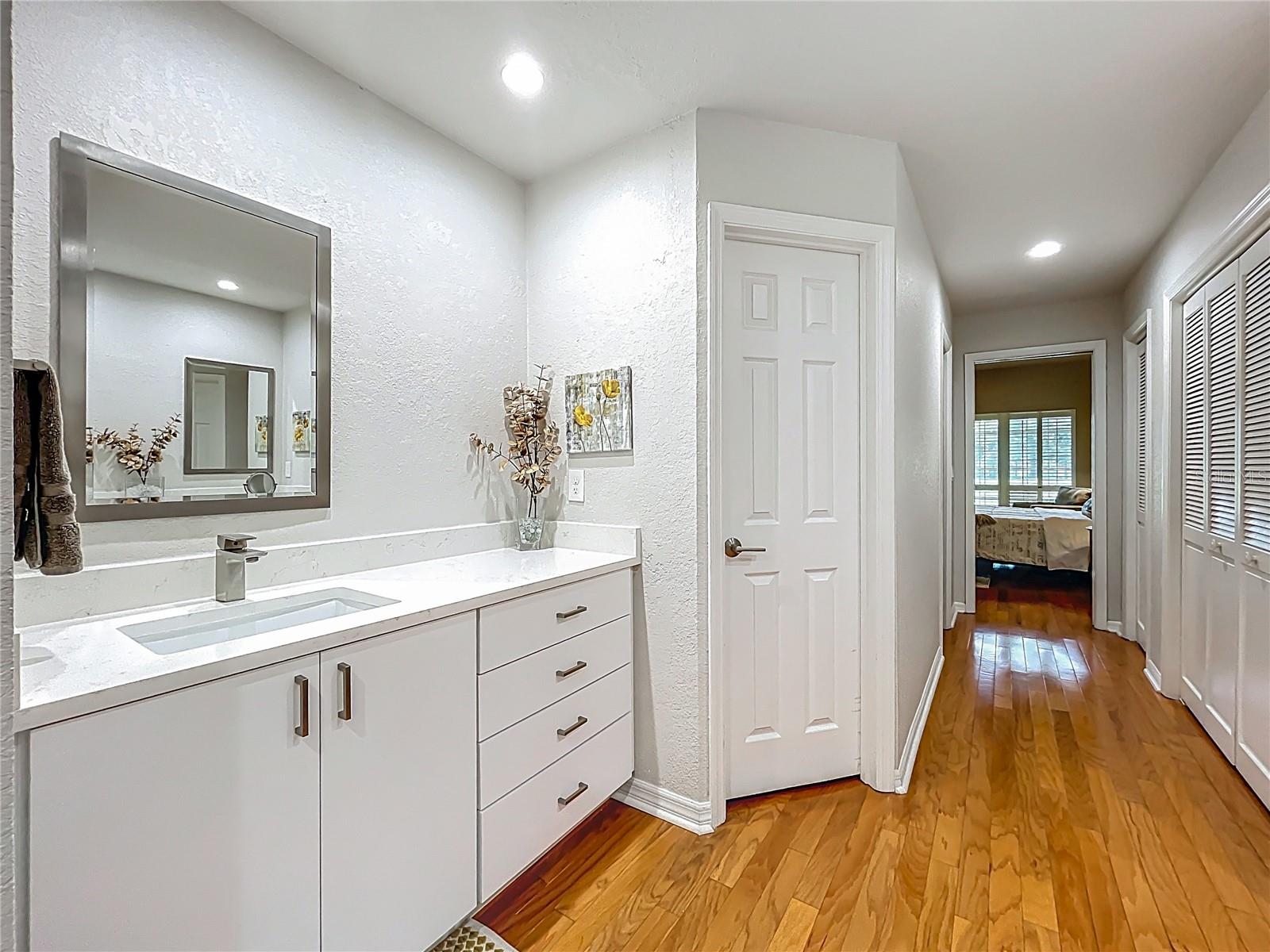 2470 SWEETWATER COUNTRY CLUB DR, APOPKA, FL, 32712
