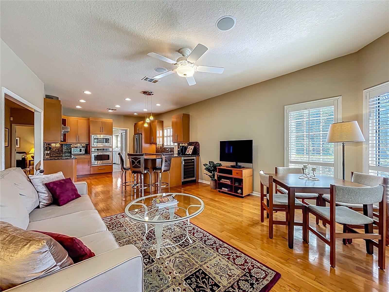 2470 SWEETWATER COUNTRY CLUB DR, APOPKA, FL, 32712