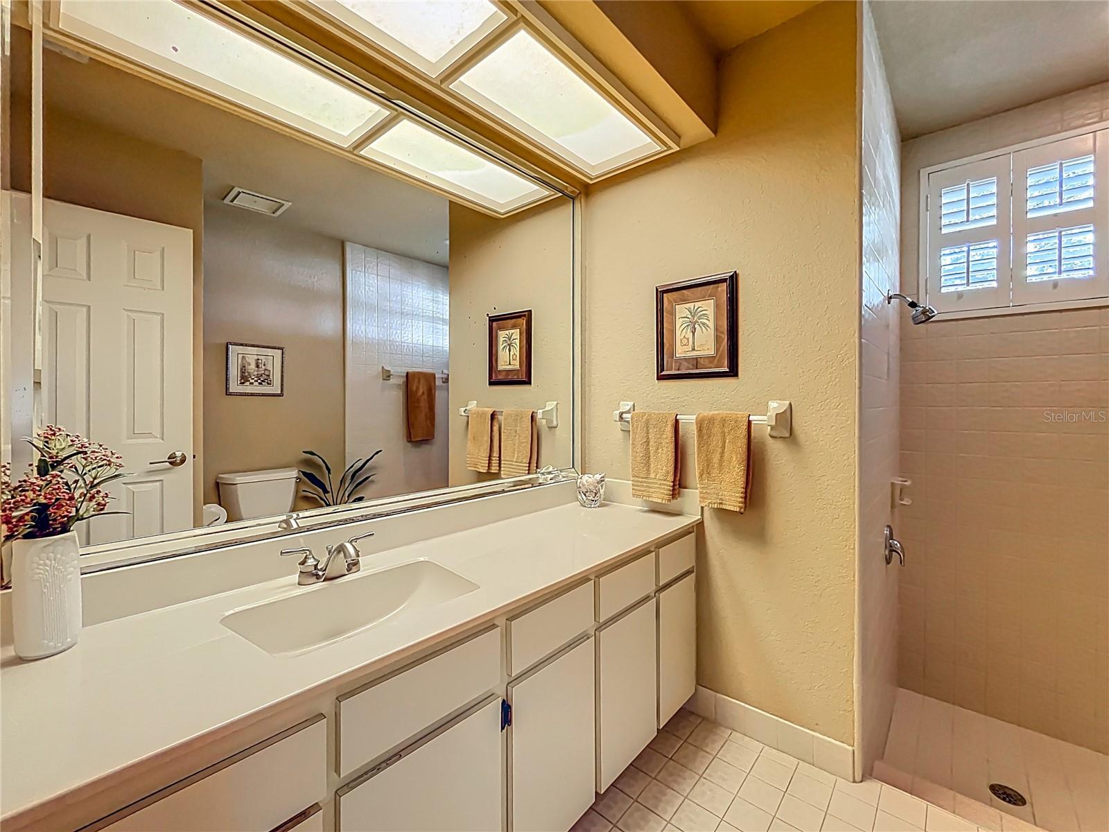 2470 SWEETWATER COUNTRY CLUB DR, APOPKA, FL, 32712