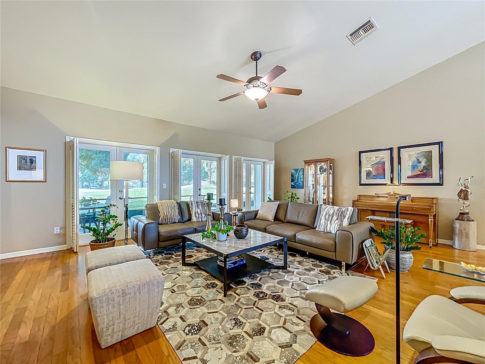 2470 SWEETWATER COUNTRY CLUB DR, APOPKA, FL, 32712