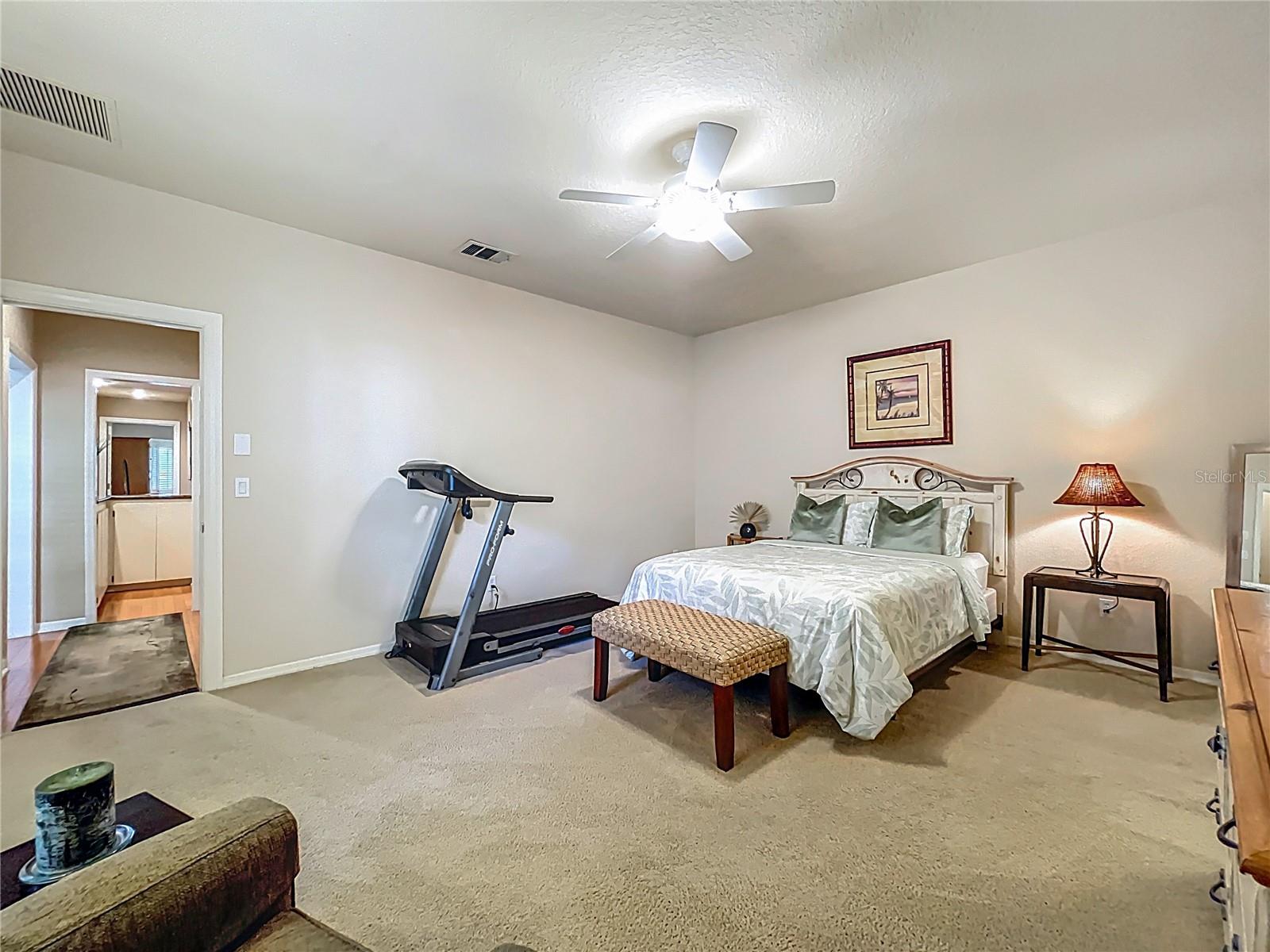 2470 SWEETWATER COUNTRY CLUB DR, APOPKA, FL, 32712