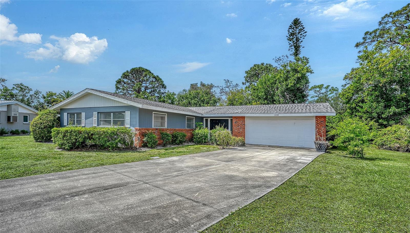 2436 BREAKWATER CIR, SARASOTA, FL, 34231