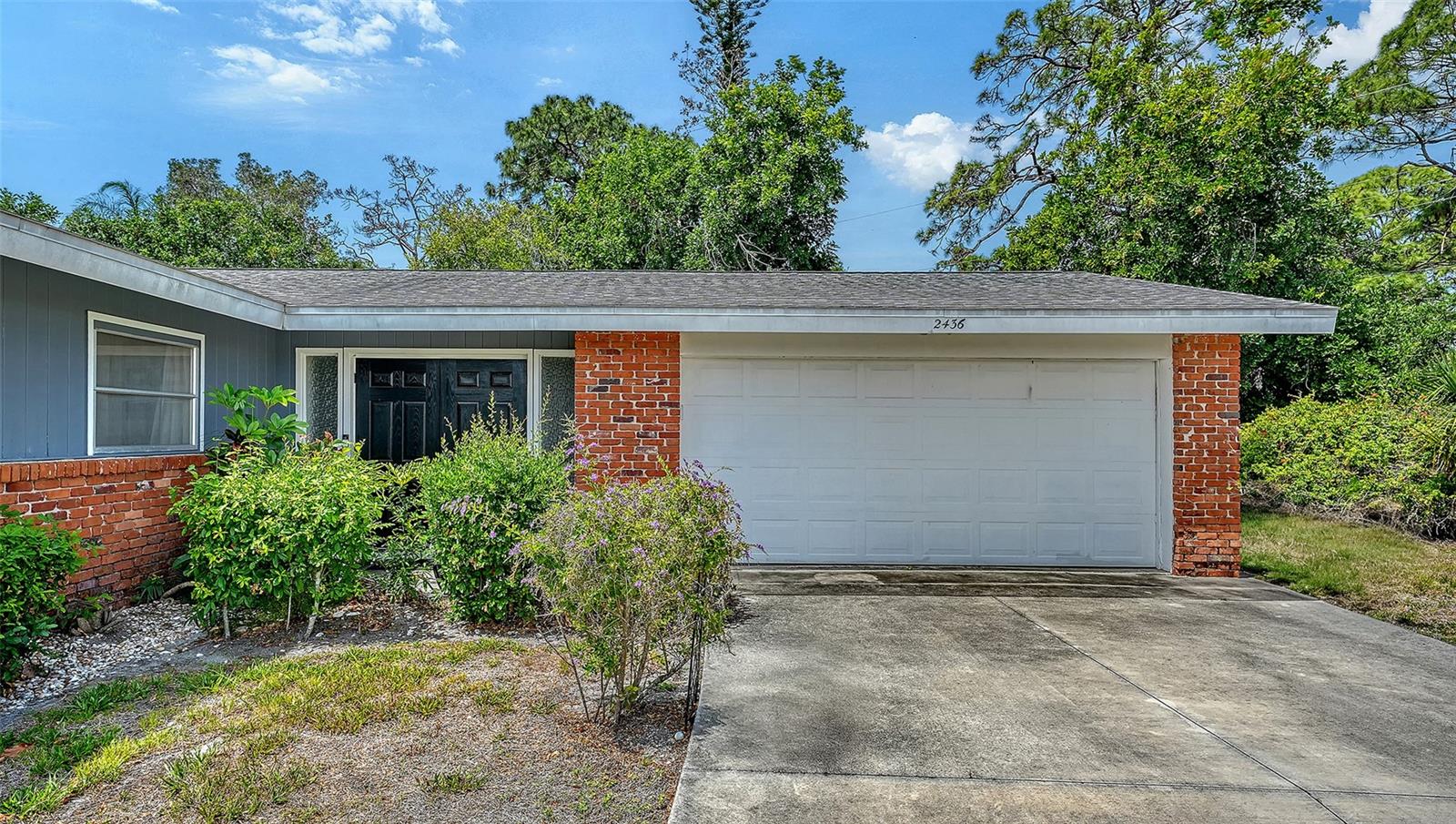 2436 BREAKWATER CIR, SARASOTA, FL, 34231