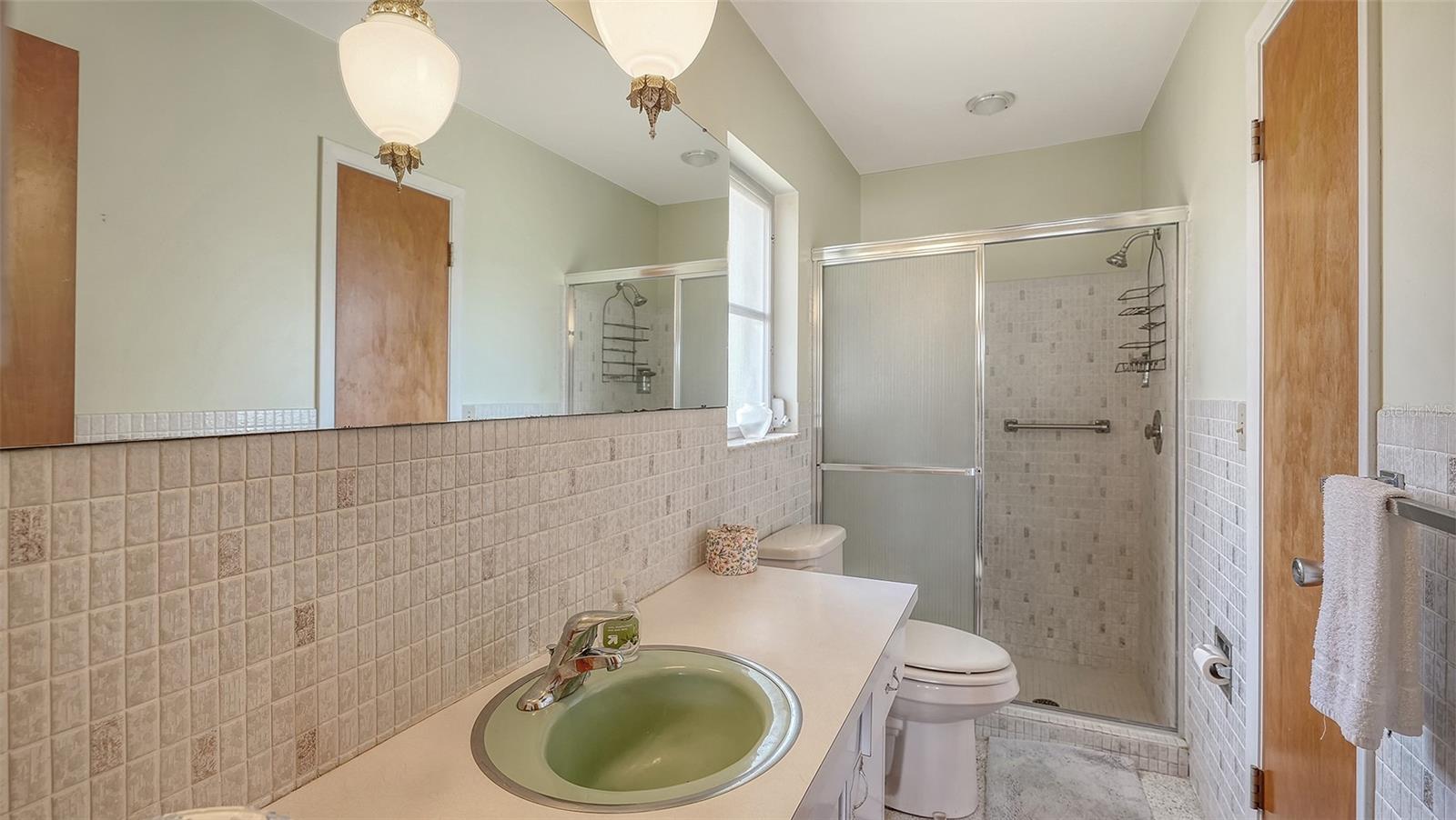 2436 BREAKWATER CIR, SARASOTA, FL, 34231
