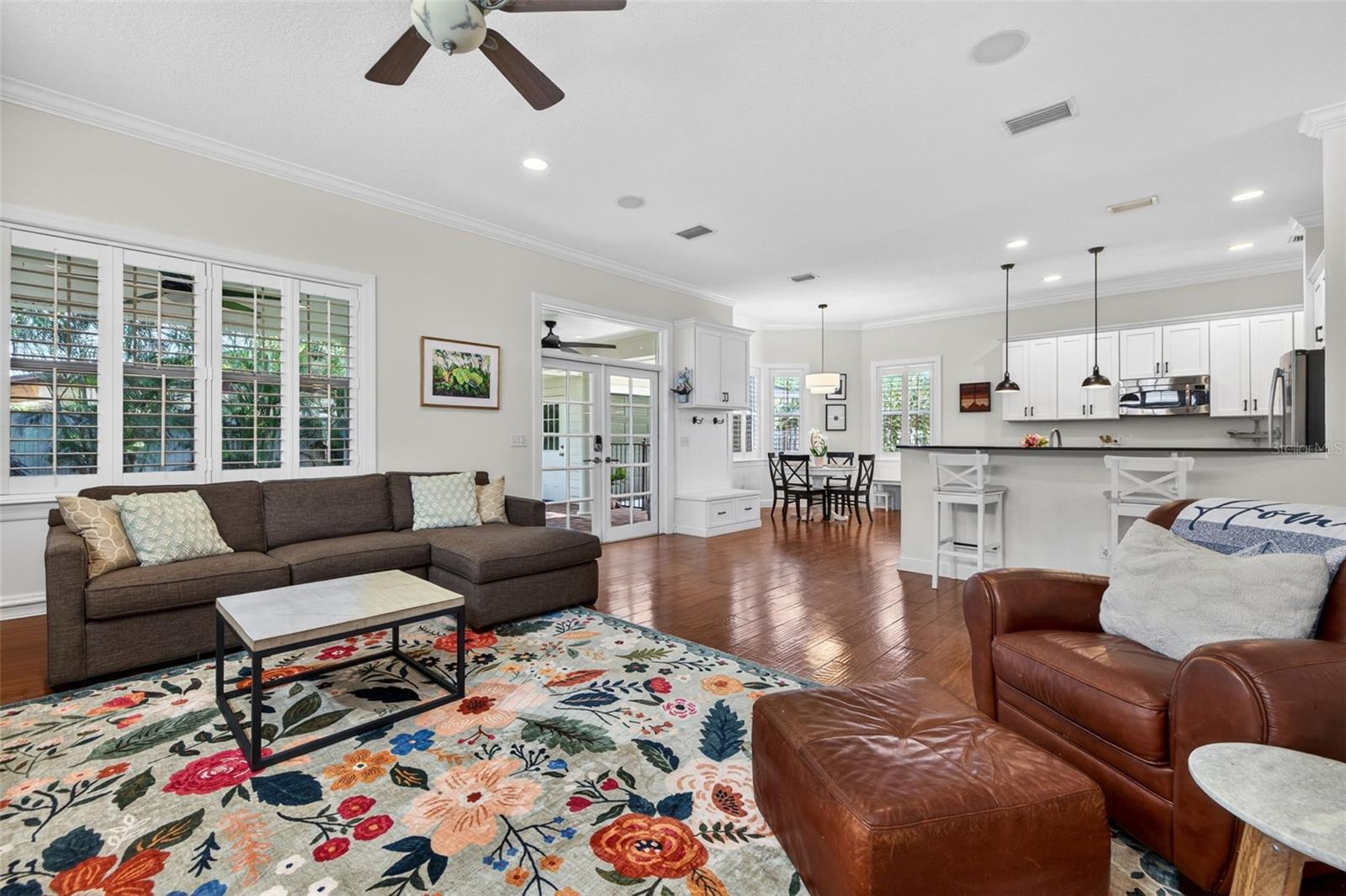 2812 W PAXTON AVE, TAMPA, FL, 33611