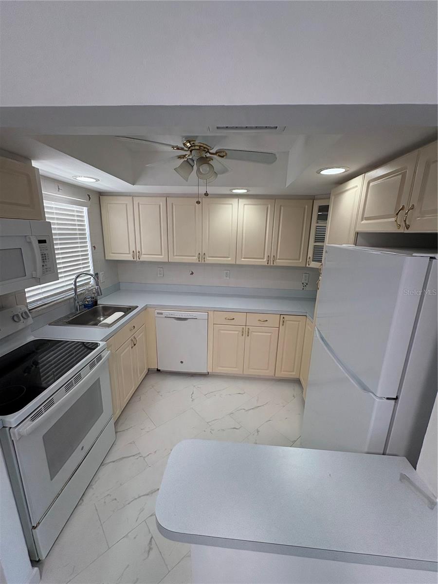 7981 SMOKETREE CT, LARGO, FL, 33773