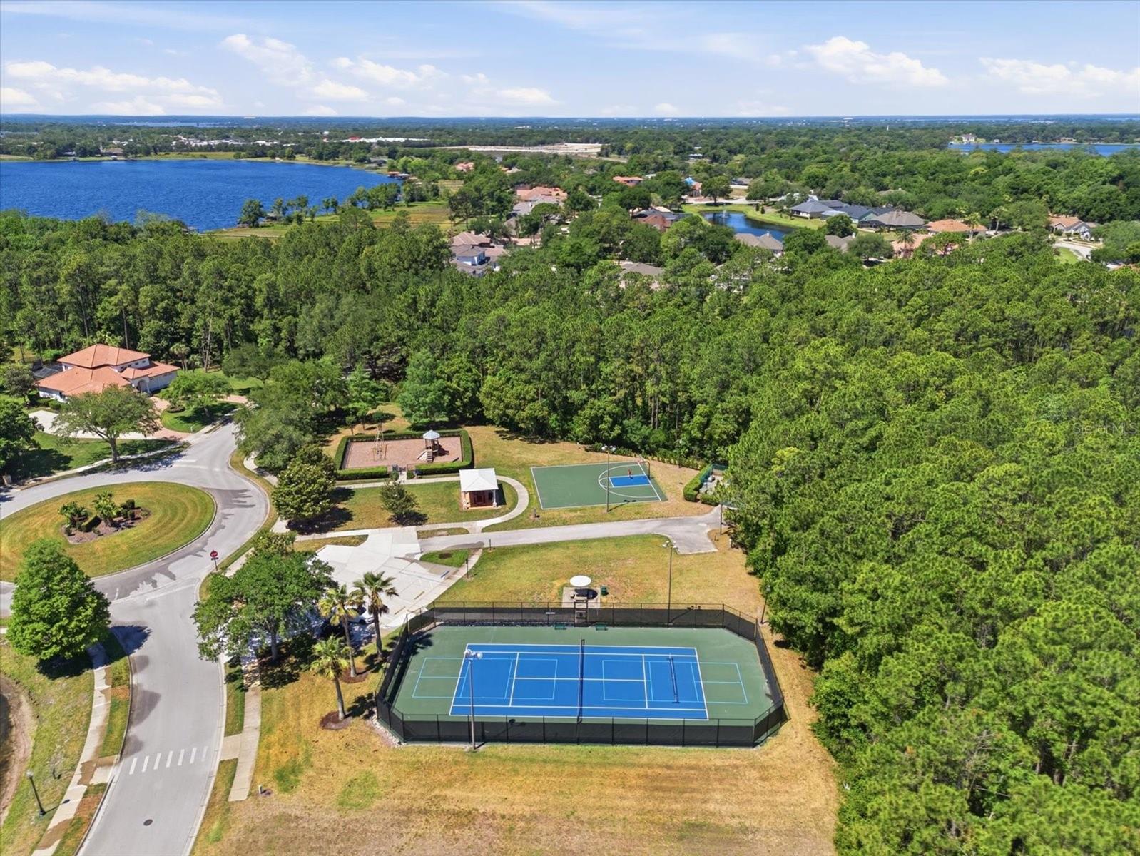 1064 CEASARS CT, MOUNT DORA, FL, 32757