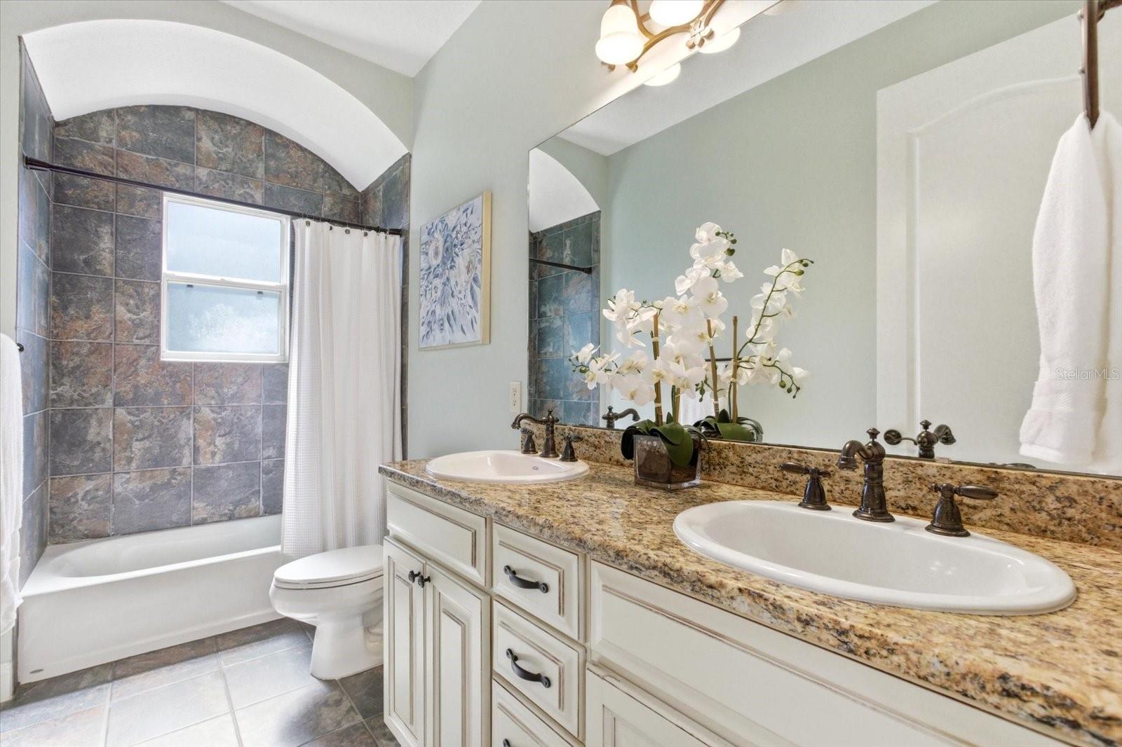 1064 CEASARS CT, MOUNT DORA, FL, 32757