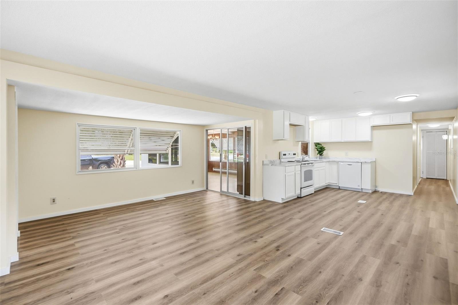 14742 MANDARIN ST, TAVARES, FL, 32778