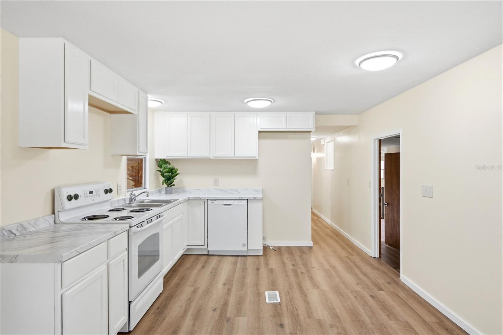 14742 MANDARIN ST, TAVARES, FL, 32778