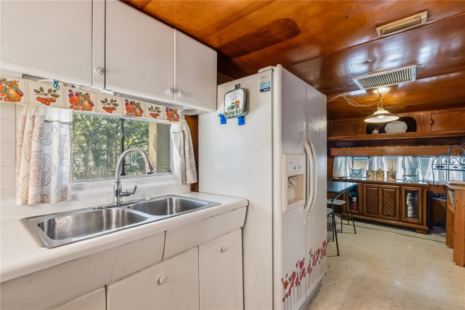 1520 PARK DR, CASSELBERRY, FL, 32707