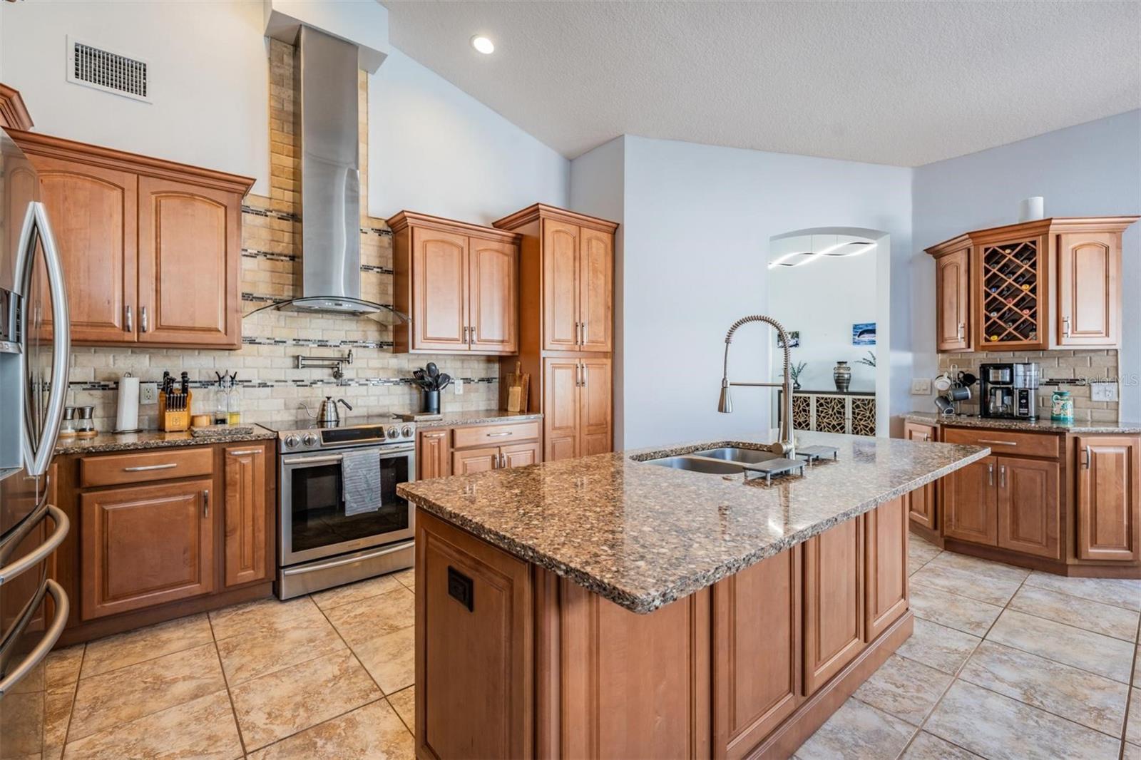 1821 PALM RIDGE PL, VALRICO, FL, 33594