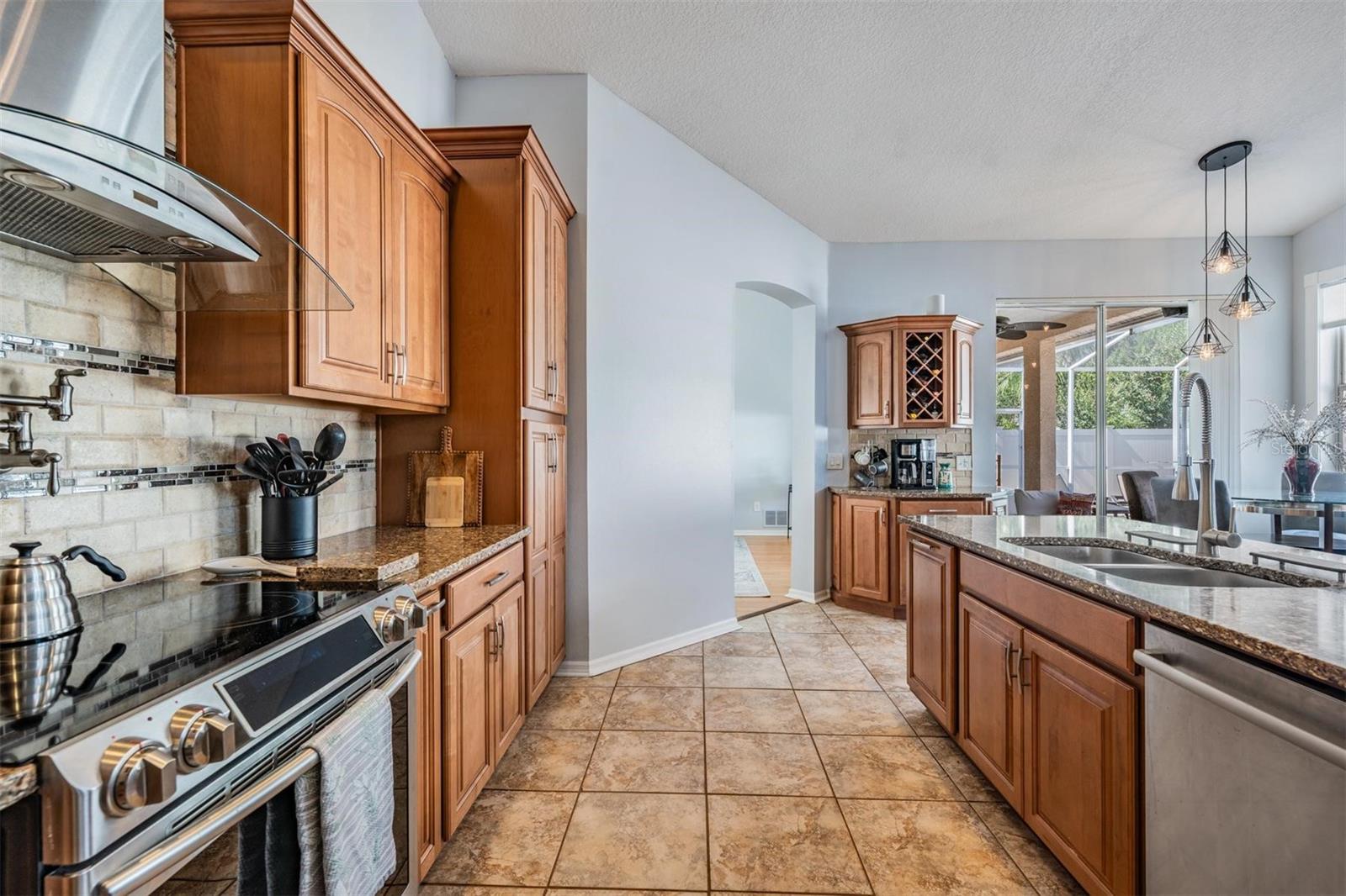 1821 PALM RIDGE PL, VALRICO, FL, 33594