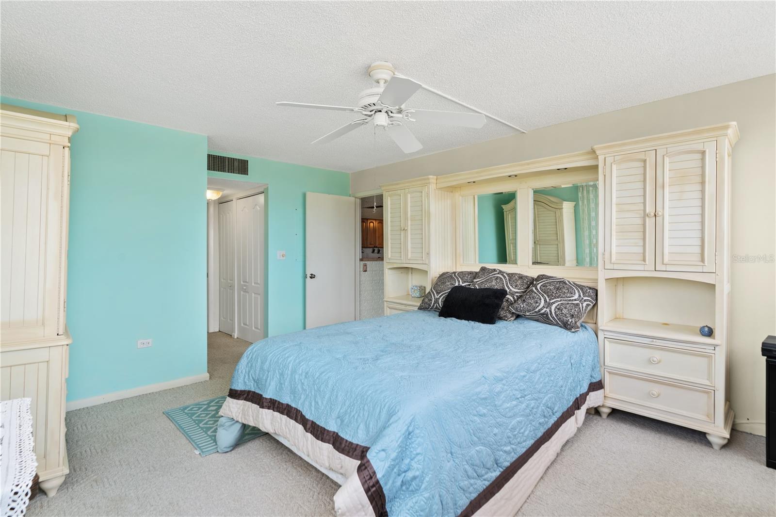500 TREASURE ISLAND CAUSEWAY CSWY #406, TREASURE ISLAND, FL, 33706