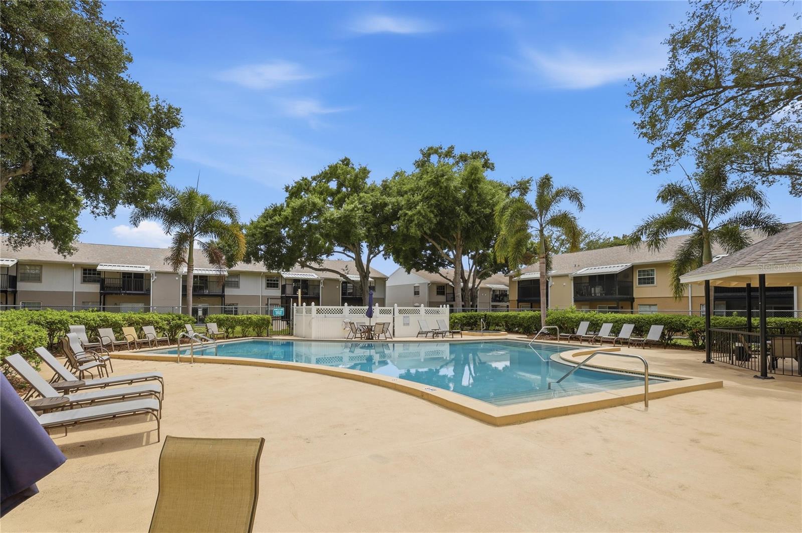 3801 N OAK DR #A72, TAMPA, FL, 33611