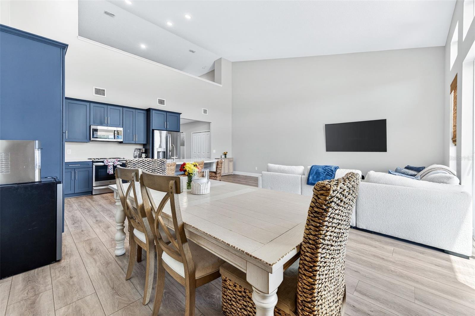 73 MONTECITO DR, SATELLITE BEACH, FL, 32937