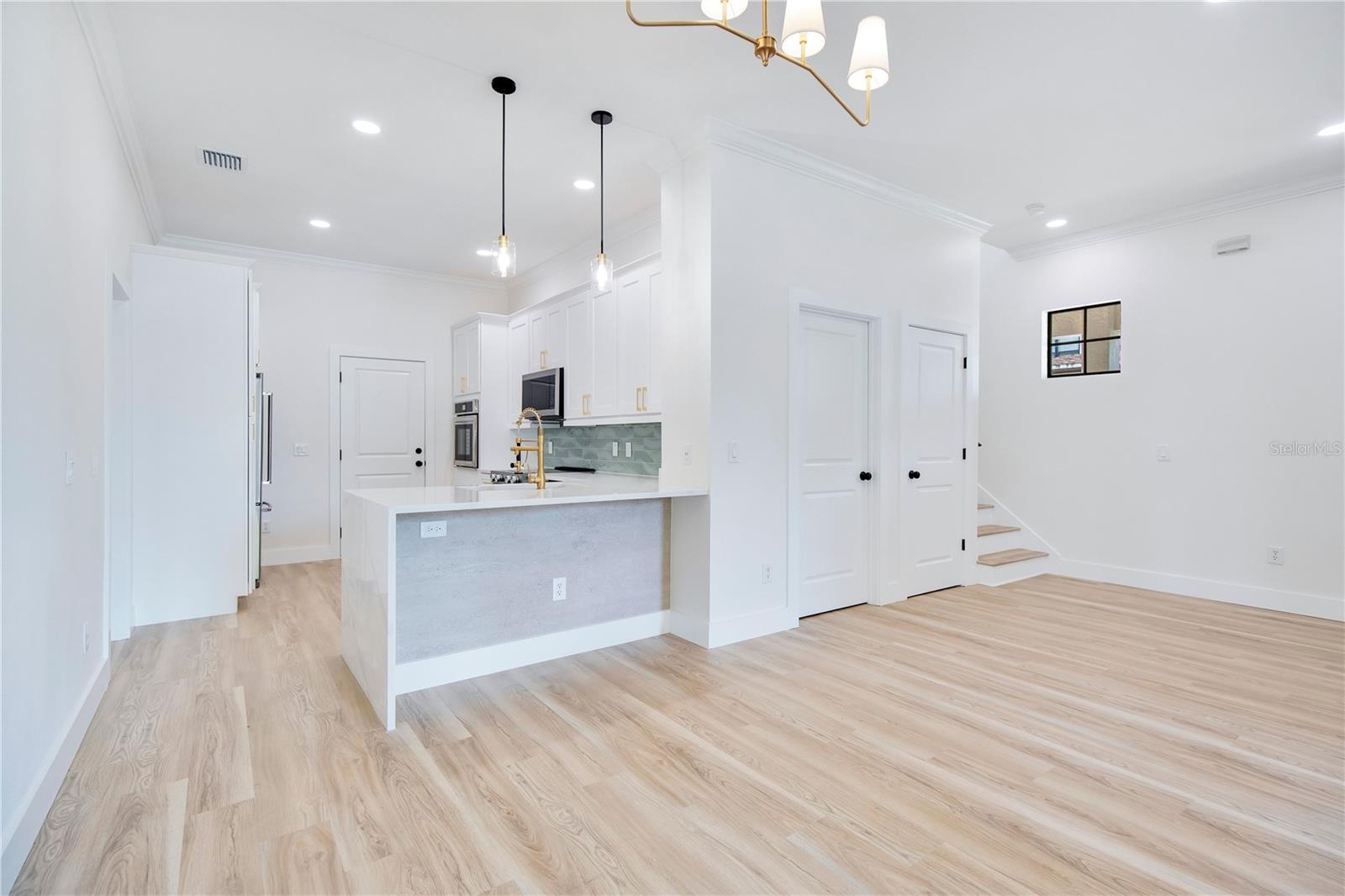 136 E ESTHER ST #B, ORLANDO, FL, 32806