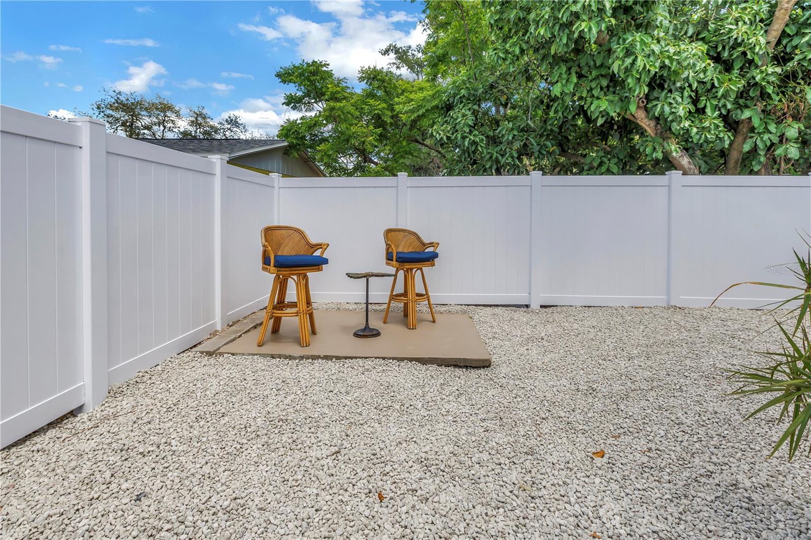 8607 MAY CIR, TAMPA, FL, 33614