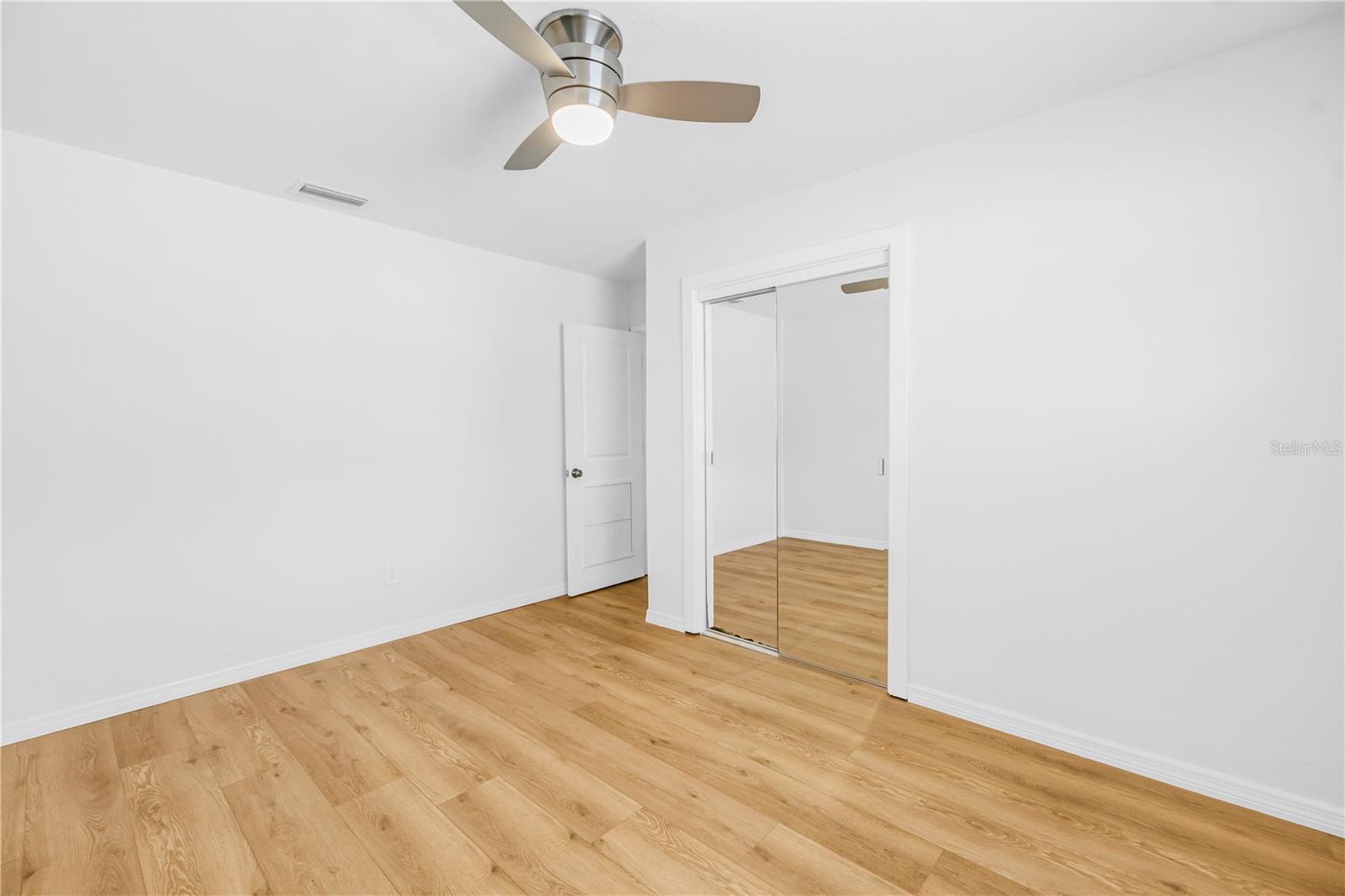 8607 MAY CIR, TAMPA, FL, 33614