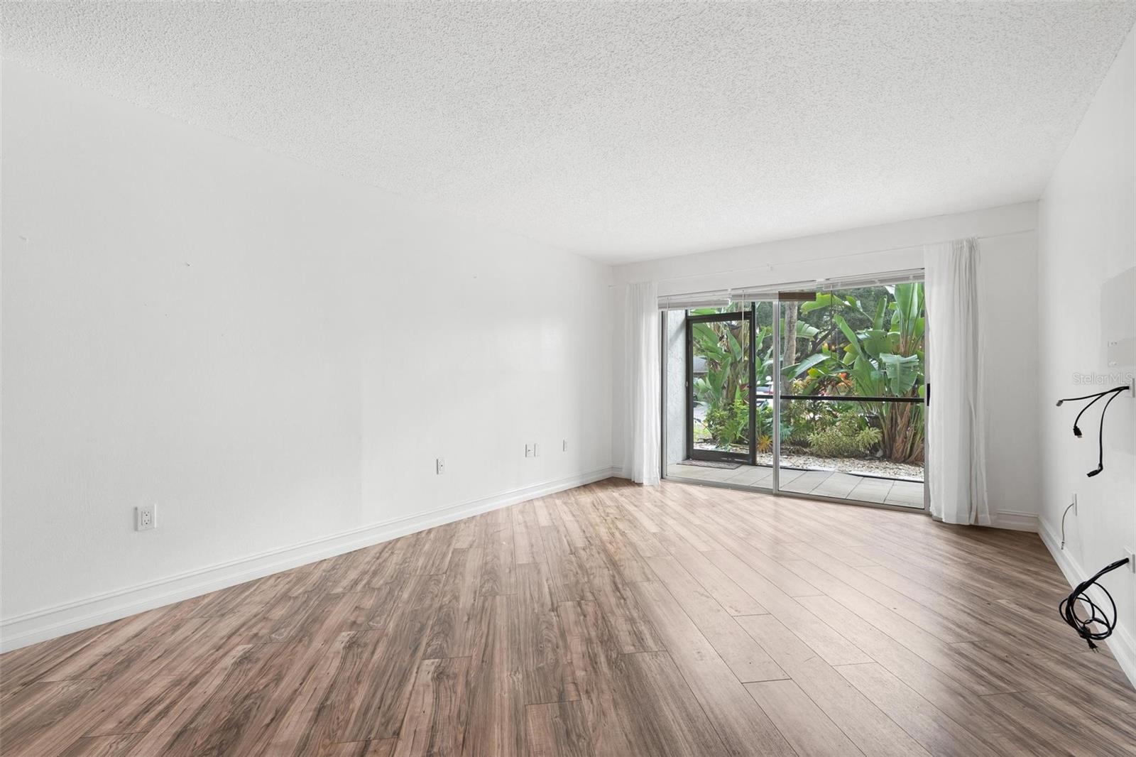 3223 BENEVA RD #101, SARASOTA, FL, 34232