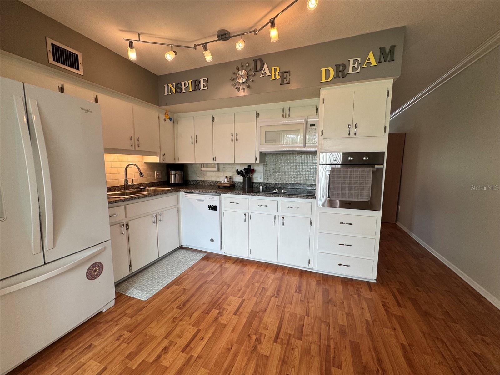 2040 WORLD PARKWAY BLVD #34, CLEARWATER, FL, 33763