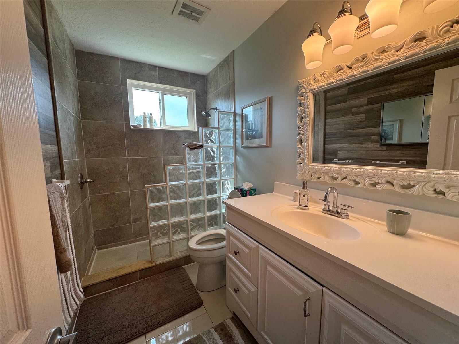 2040 WORLD PARKWAY BLVD #34, CLEARWATER, FL, 33763