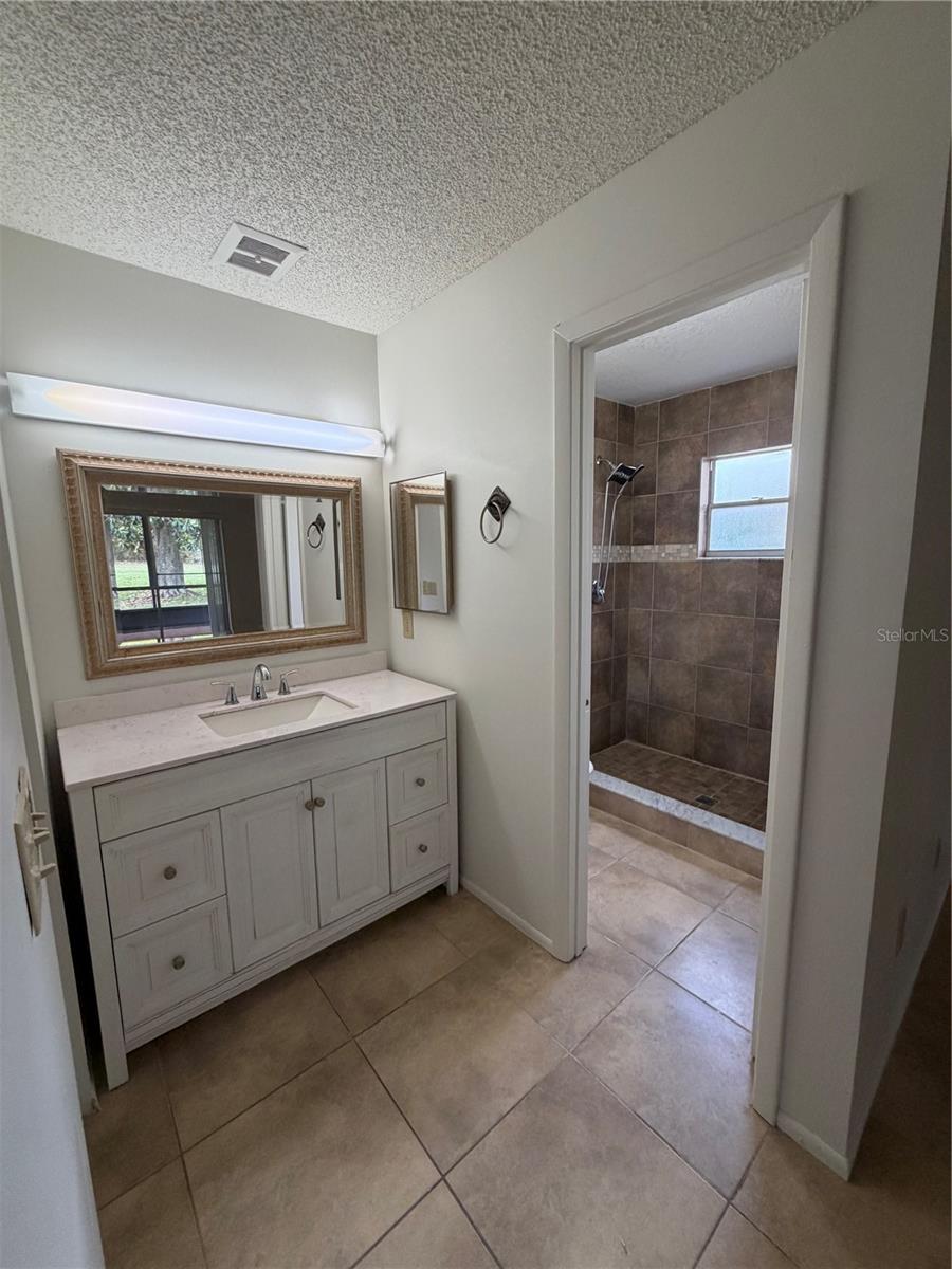 5120 LAZY LAKE CIR, ORLANDO, FL, 32821