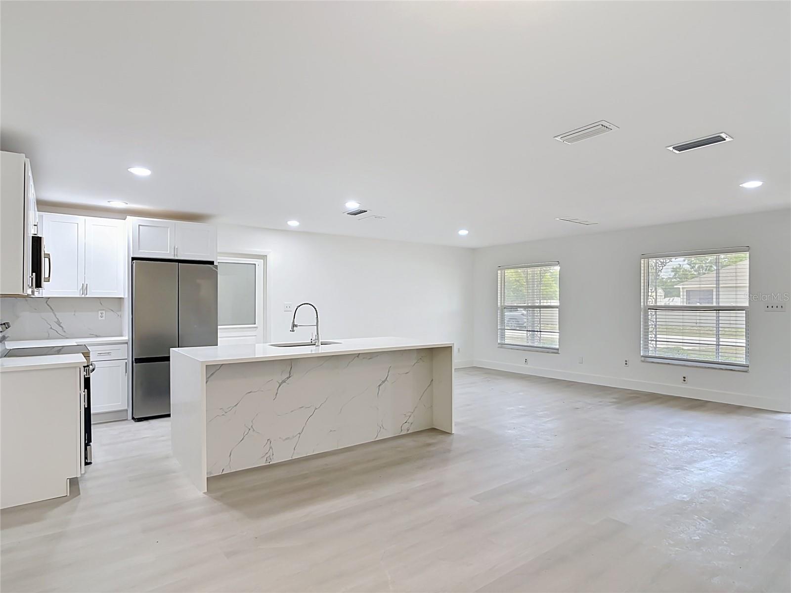 930 TROY DR, DELTONA, FL, 32725