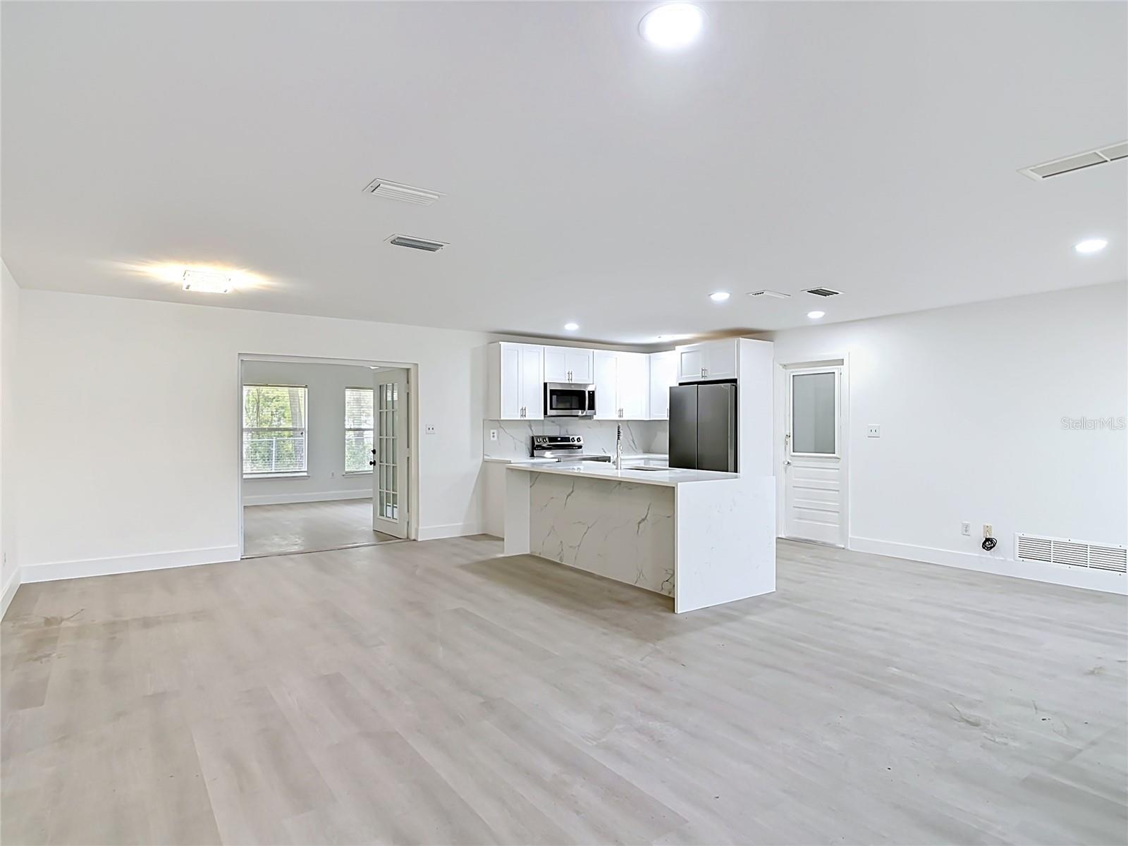 930 TROY DR, DELTONA, FL, 32725