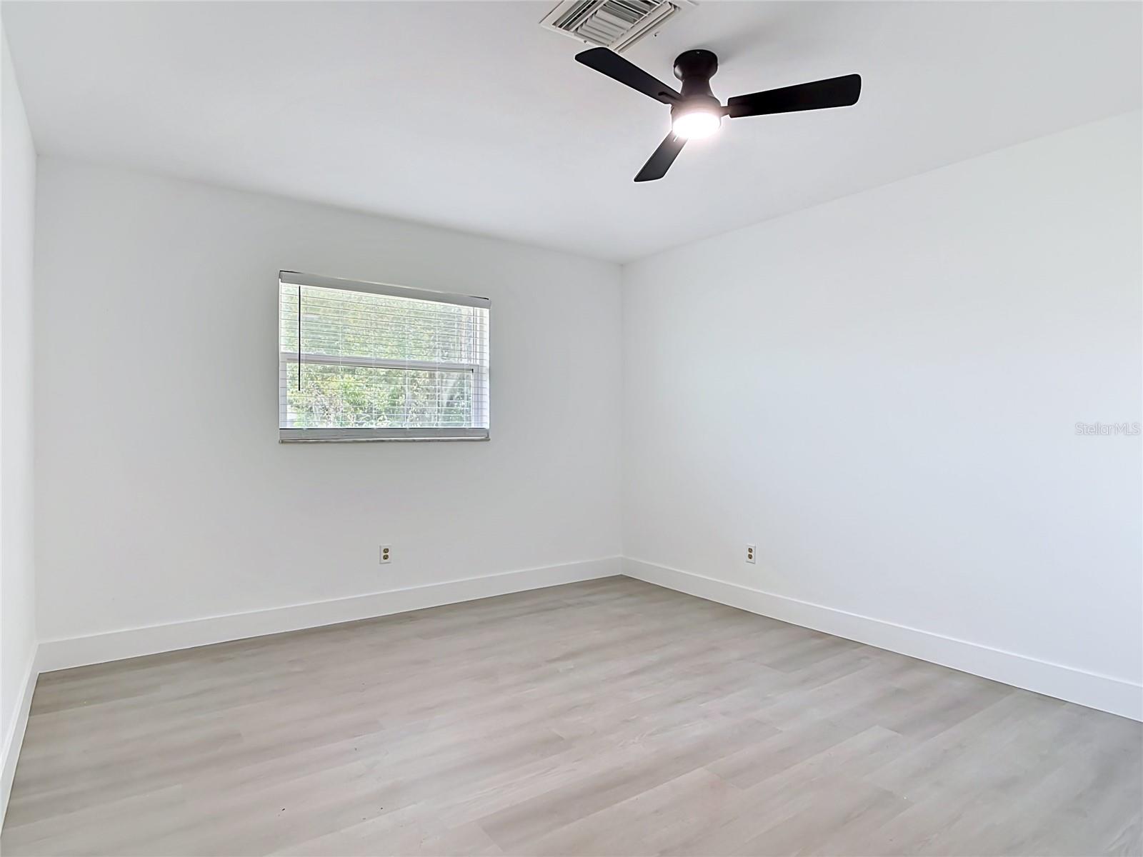 930 TROY DR, DELTONA, FL, 32725