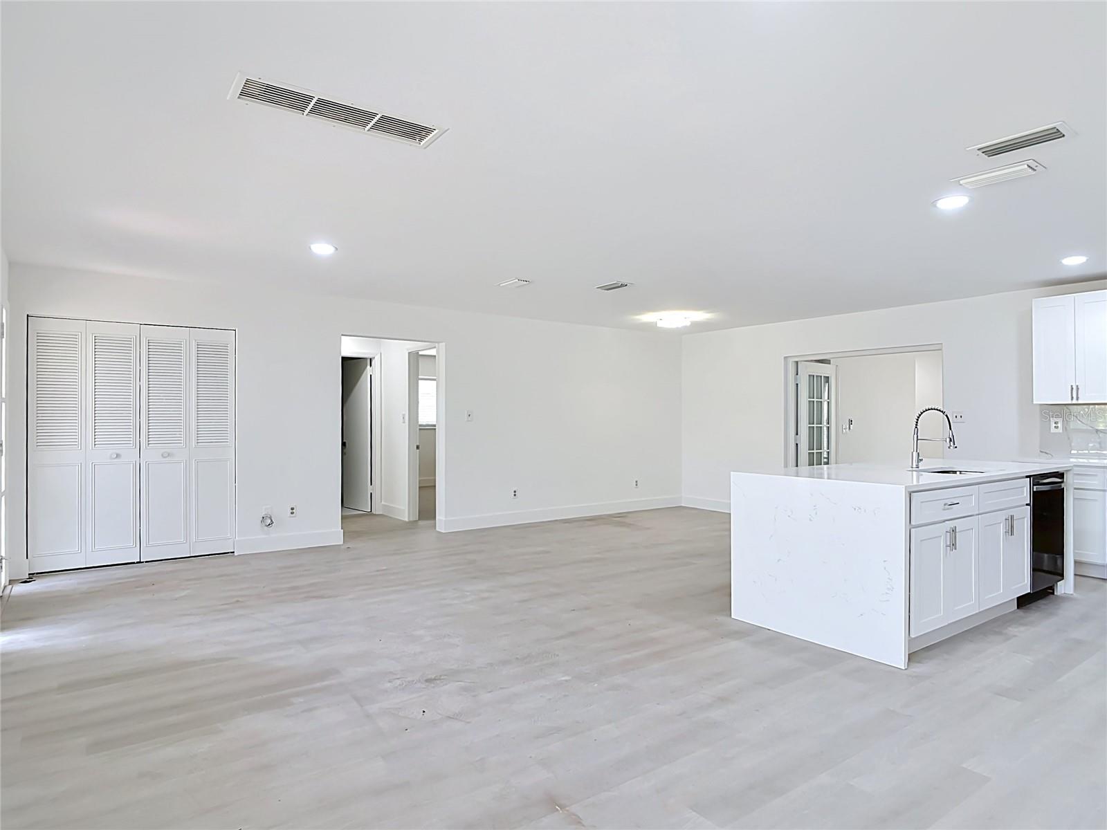 930 TROY DR, DELTONA, FL, 32725