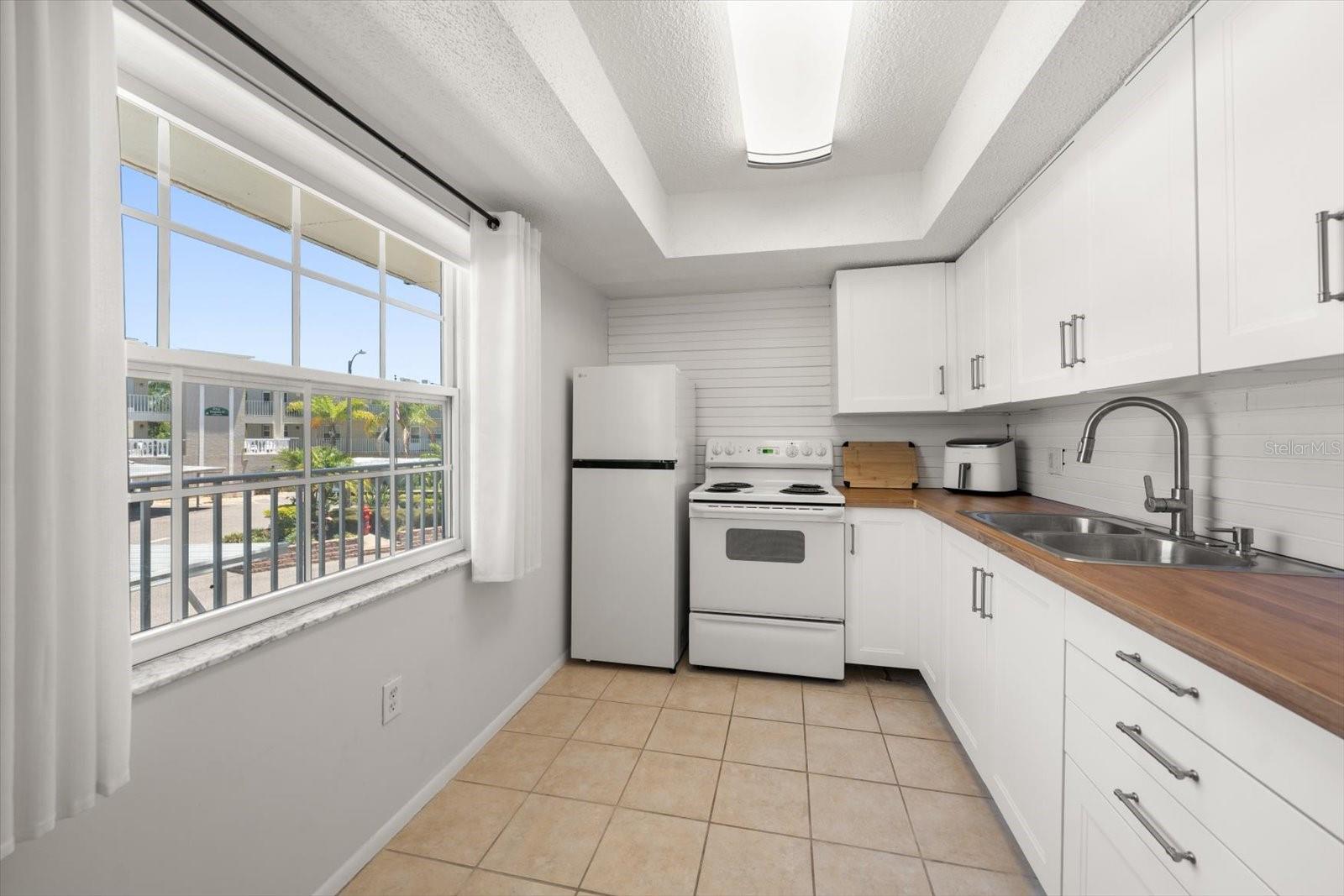 948 VIRGINIA ST #207, DUNEDIN, FL, 34698