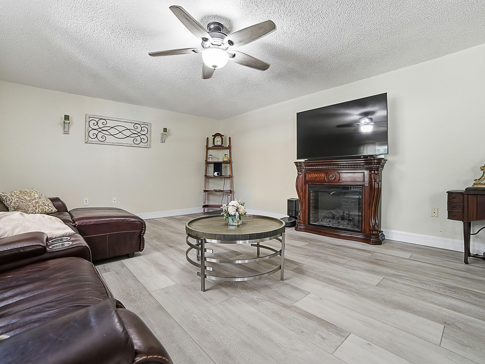2542 SHEILA DR, APOPKA, FL, 32712