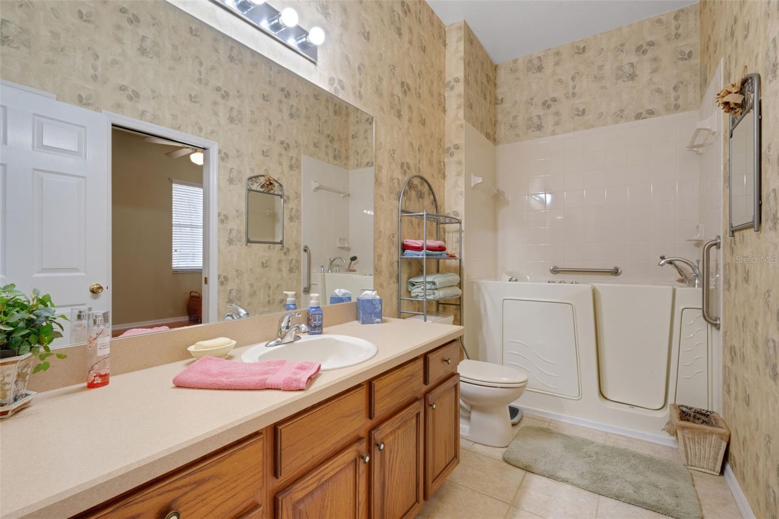 6560 LAKE CLARK DR, LAKELAND, FL, 33813