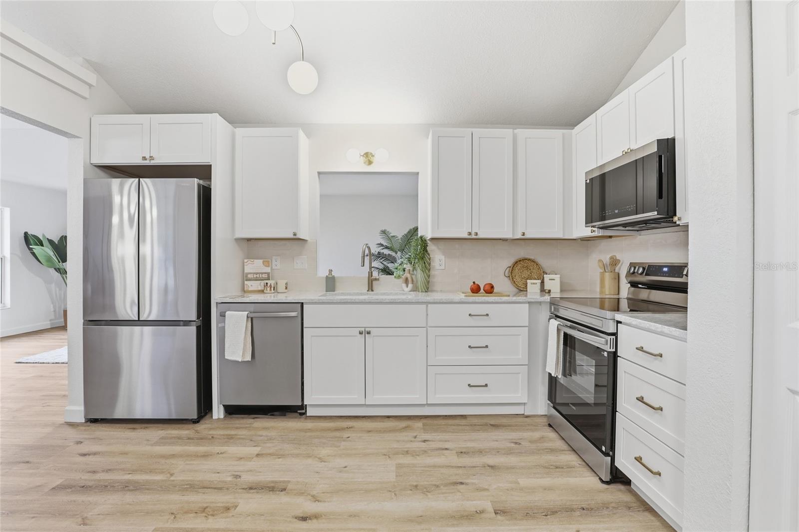 15857 NW 249TH TER, HIGH SPRINGS, FL, 32643