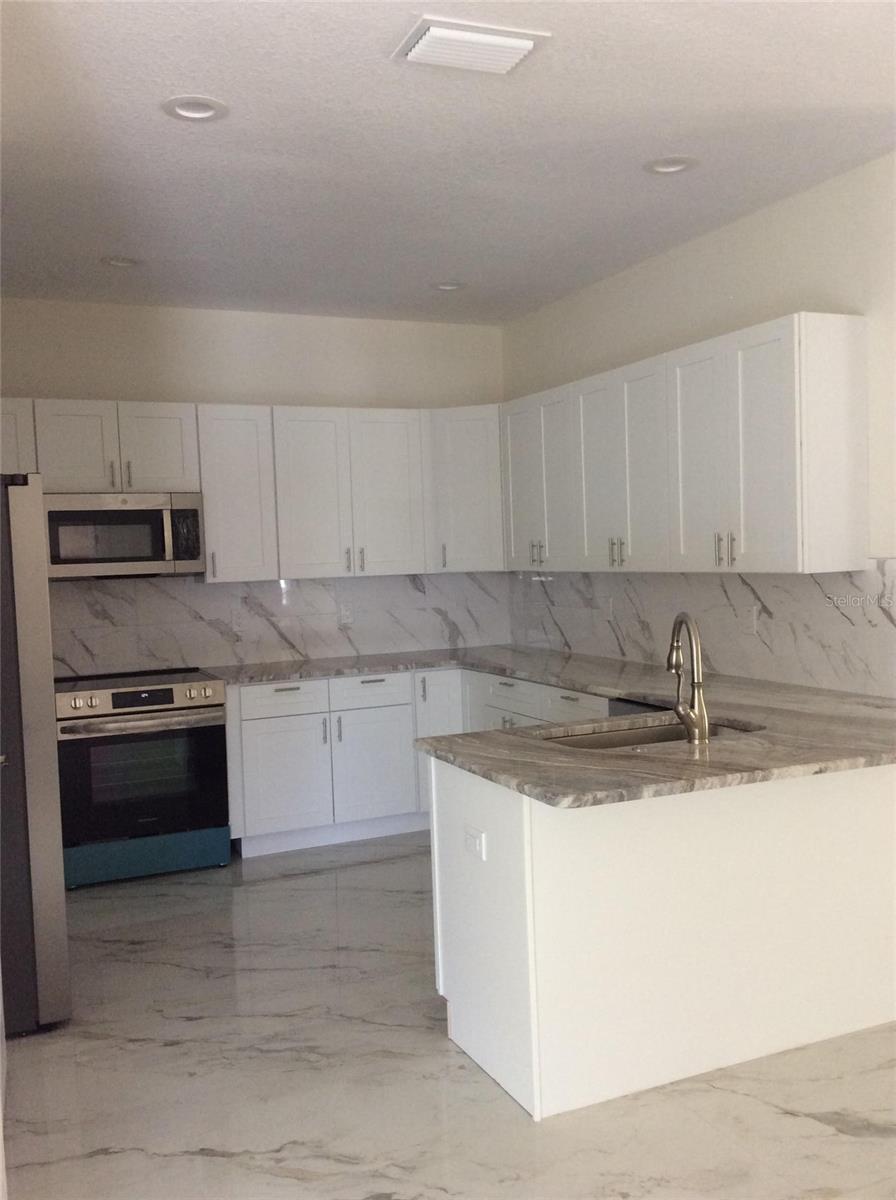 2812 DURHAM ST, TAMPA, FL, 33605