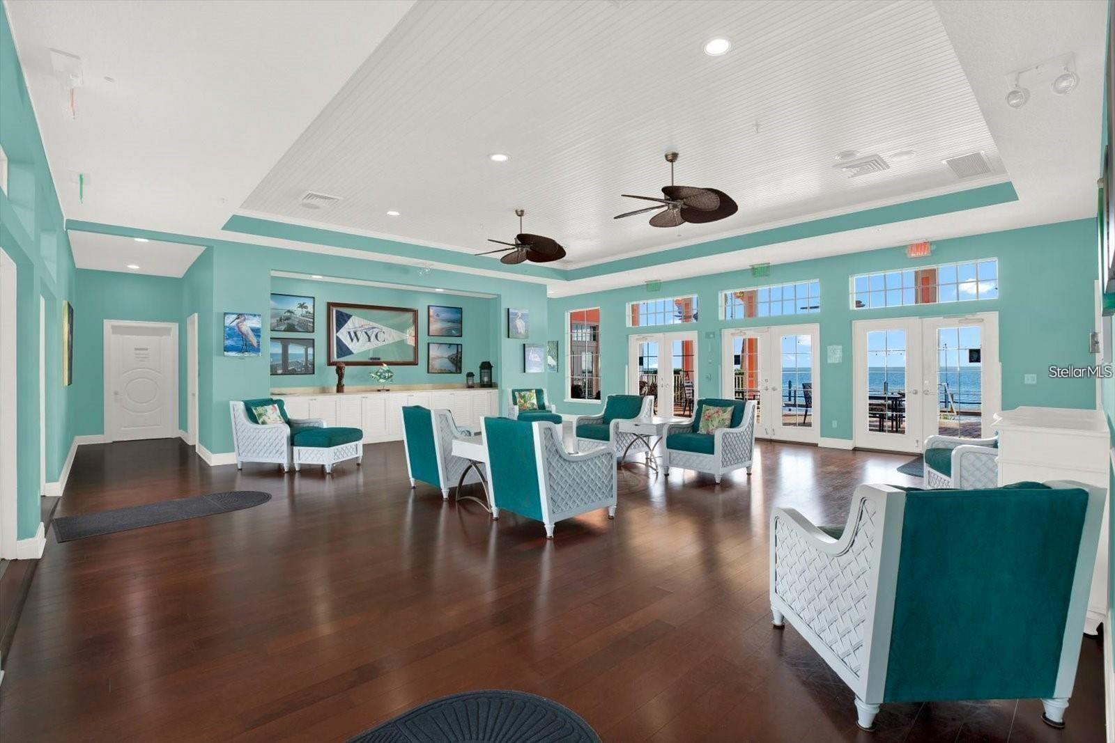 121 SEAHORSE DR SE #C, ST PETERSBURG, FL, 33705