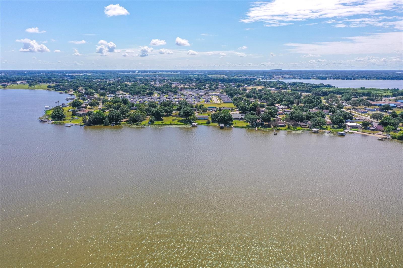 715 S LAKESIDE TER, EAGLE LAKE, FL, 33839