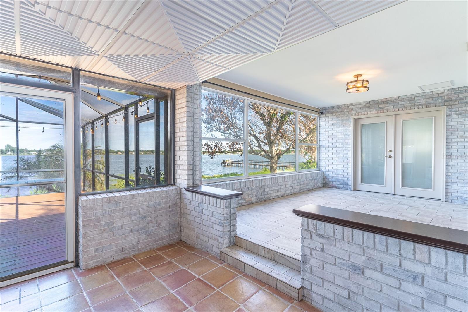 715 S LAKESIDE TER, EAGLE LAKE, FL, 33839