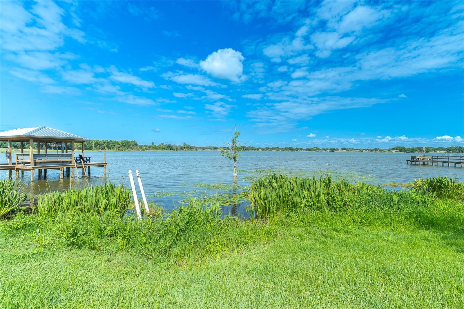 715 S LAKESIDE TER, EAGLE LAKE, FL, 33839
