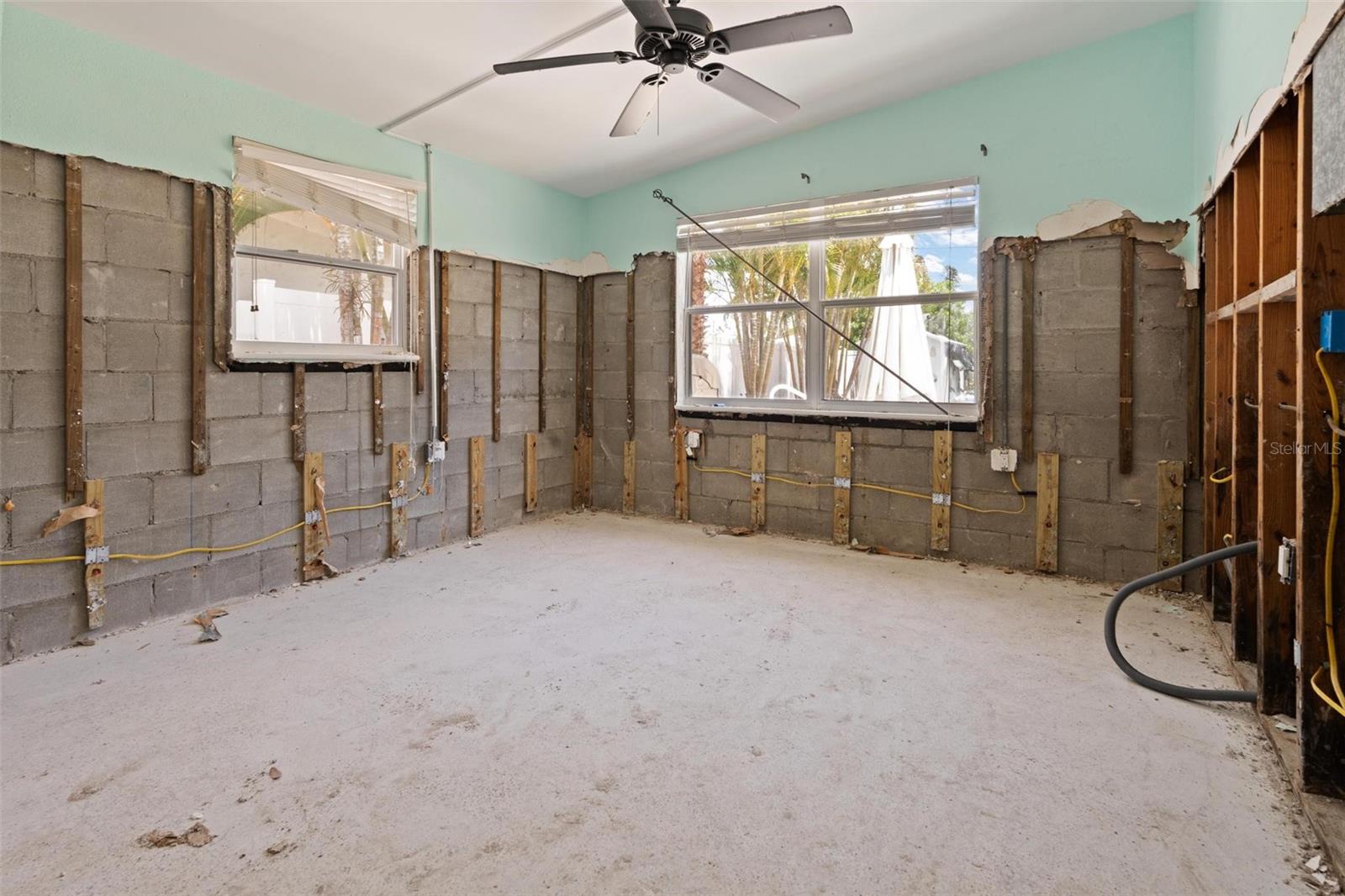 3727 ALABAMA AVE NE, ST PETERSBURG, FL, 33703