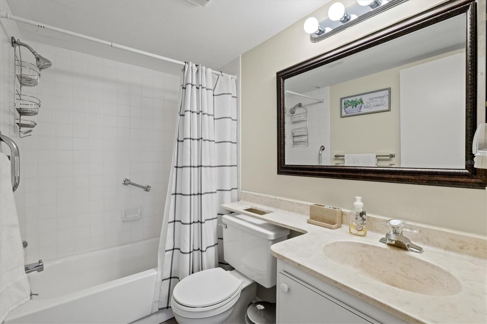 3275 BENEVA RD #104, SARASOTA, FL, 34232