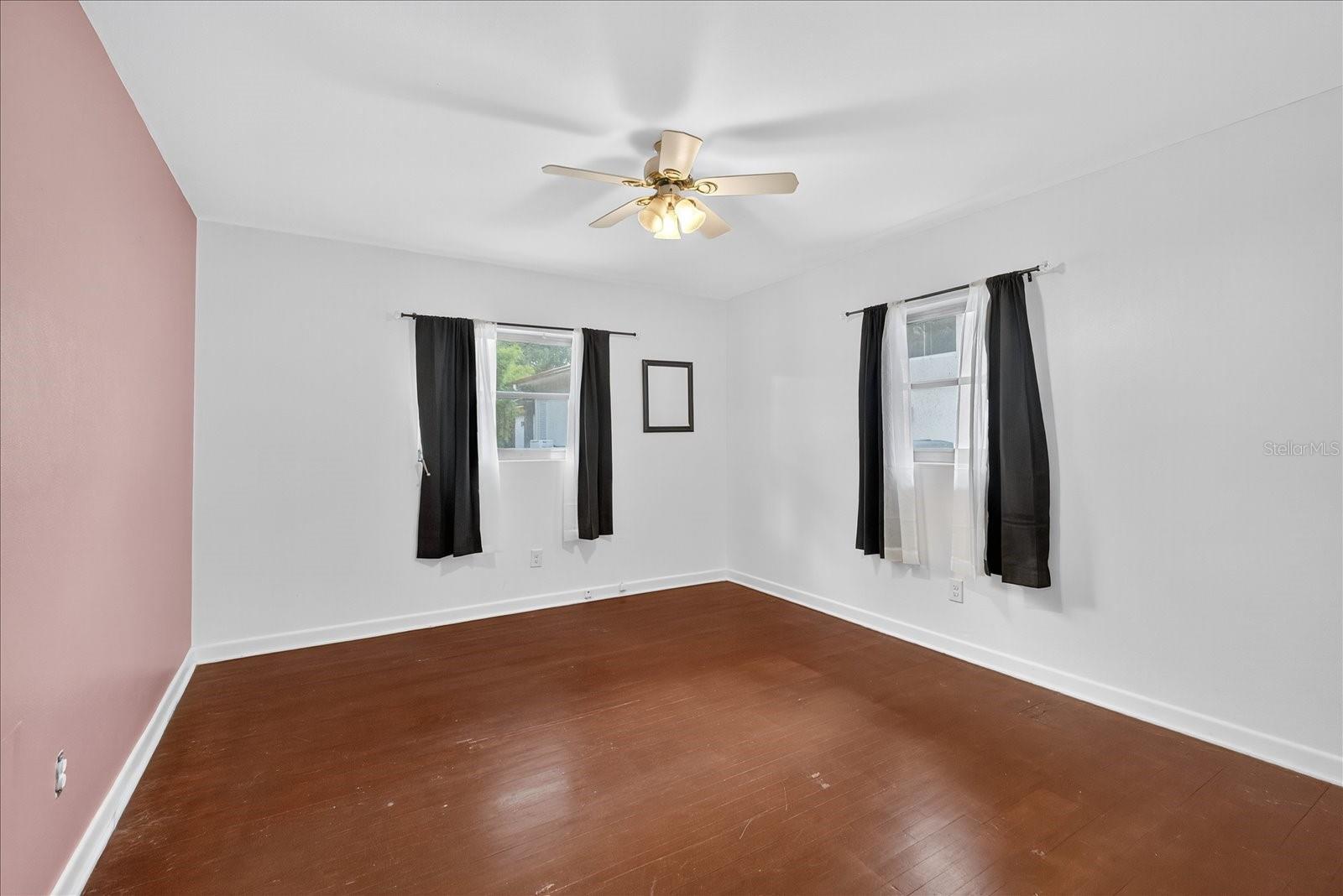 215 EDGEWATER DR, DUNEDIN, FL, 34698