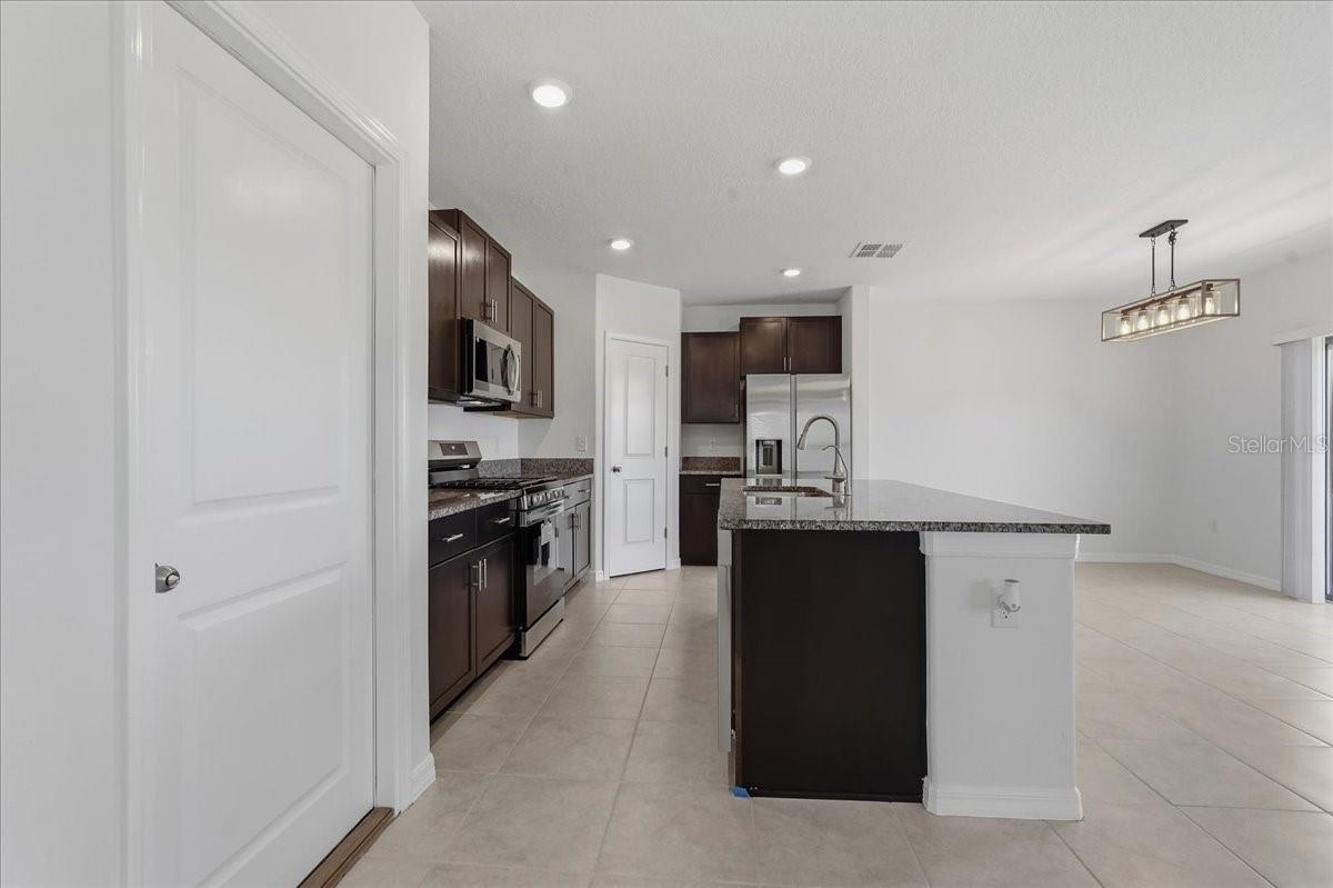 5224 WHITE CHICORY DR, APOLLO BEACH, FL, 33572