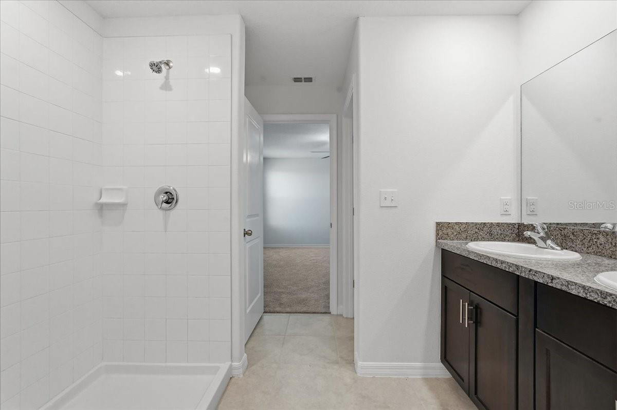 5224 WHITE CHICORY DR, APOLLO BEACH, FL, 33572